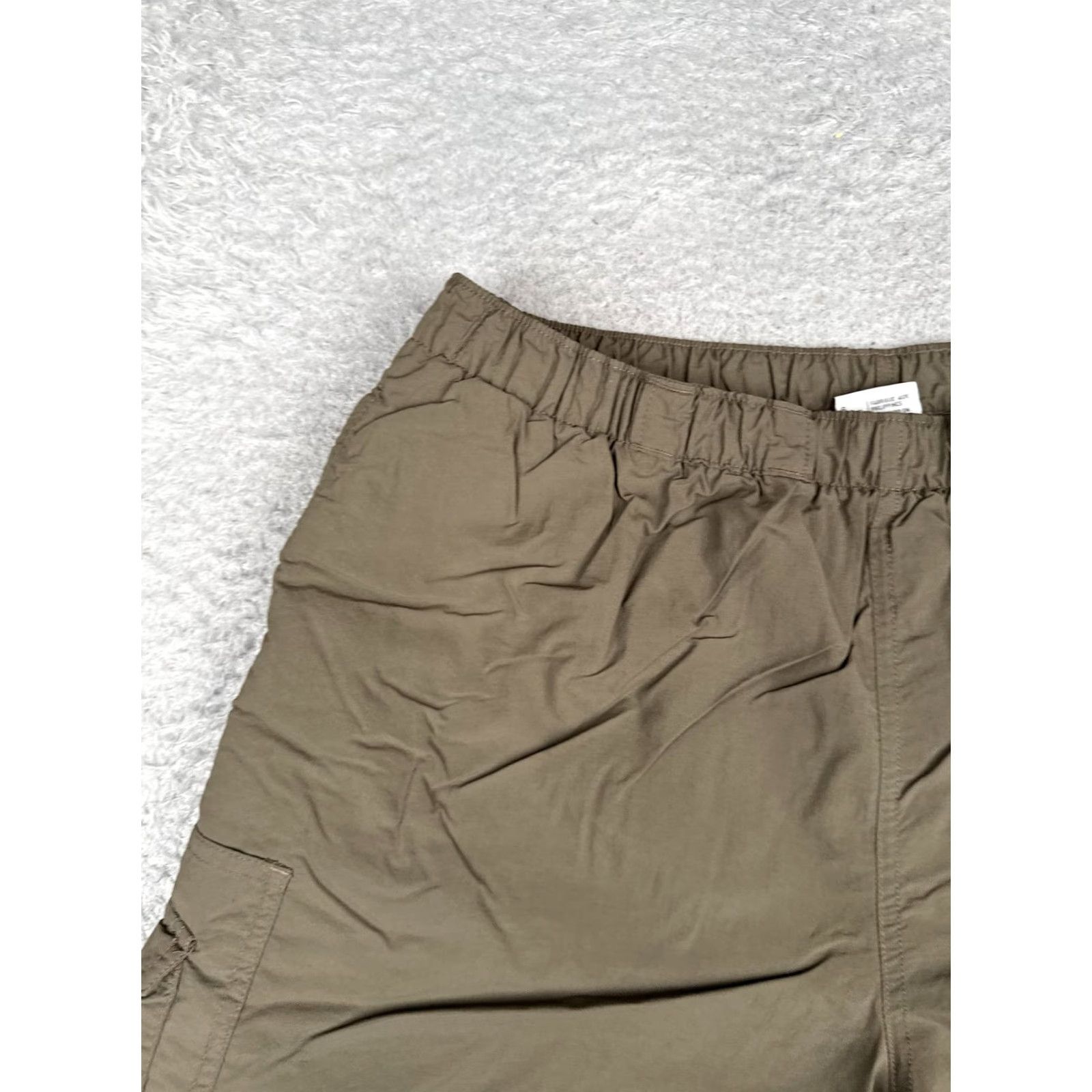 Vintage Columbia Shorts Womens Large Green Hiking 6 Inseam Elastic Waist Cargo Pockets Size 36" / US 14 / IT 50 - 4 Thumbnail