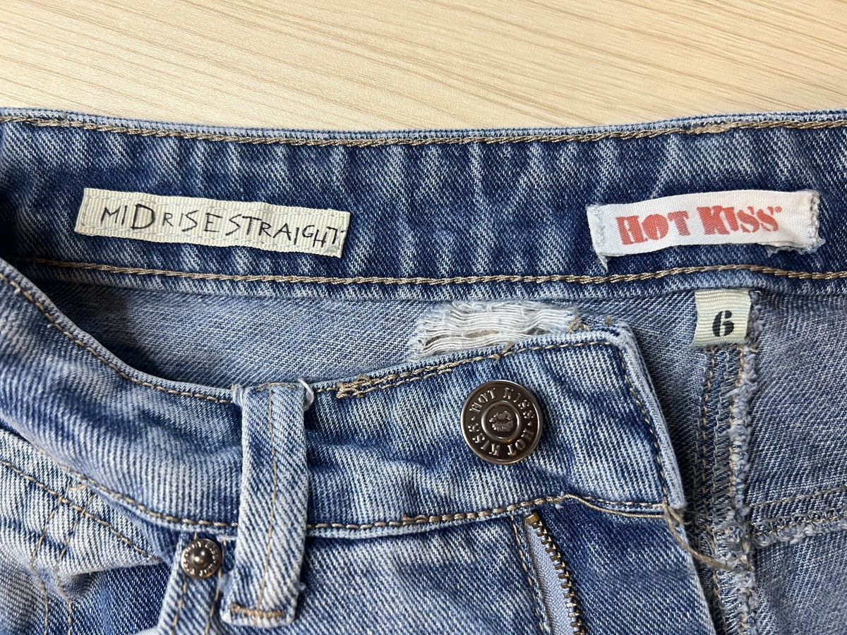 Other Mid Rise Straight Distressed Jeans Size 28" / US 6 / IT 42 - 2 Thumbnail