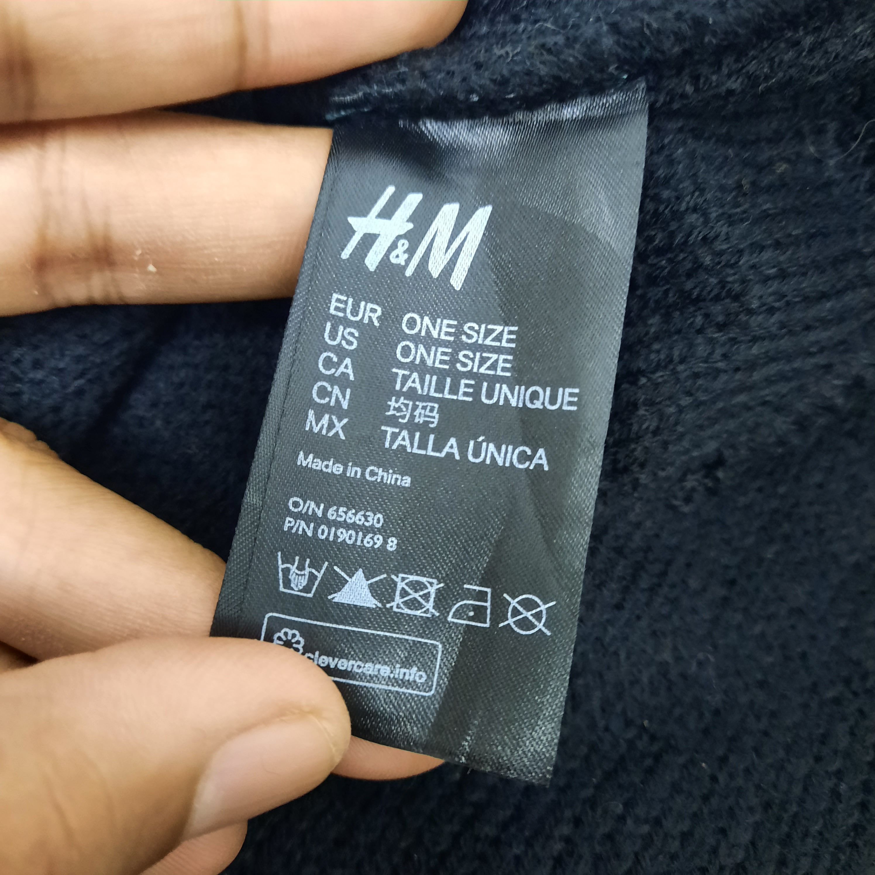 Japanese Brand 💎 H&M blink design beanie hat Size ONE SIZE - 5 Thumbnail