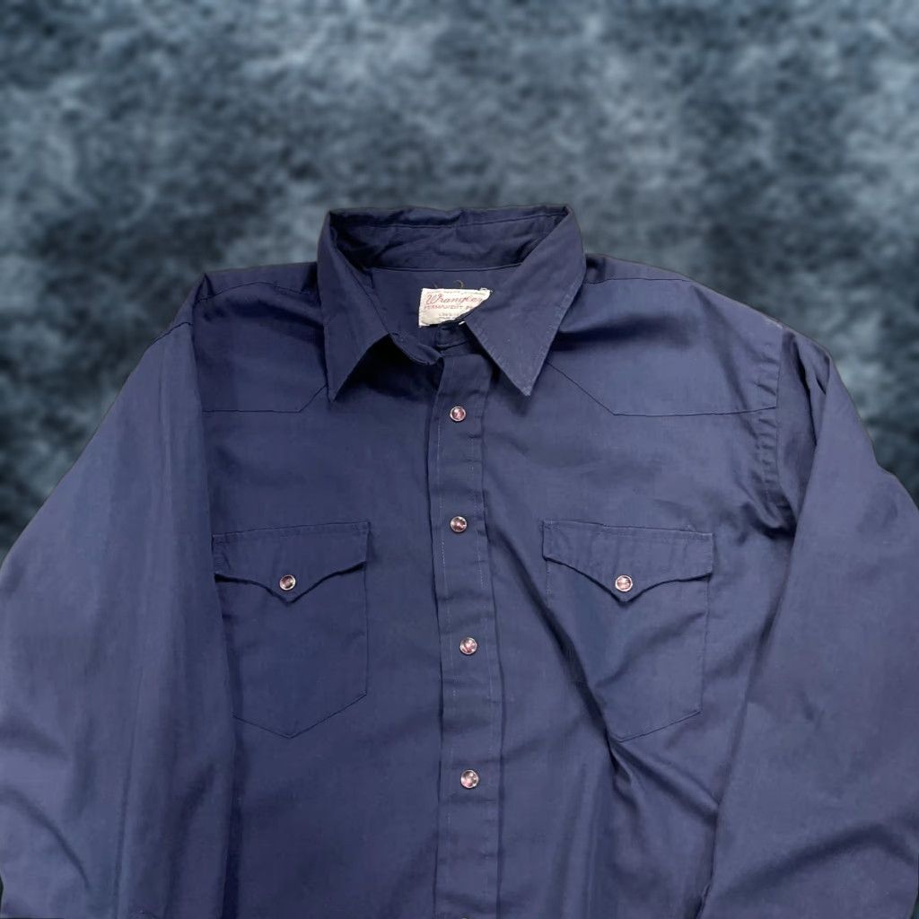 Wrangler VINTAGE Wrangler Shirt Mens XL Blue Long Sleeve Western Snap Long Tails USA Ranch 70s Mens Size US XL / EU 56 / 4 - 1 Thumbnail