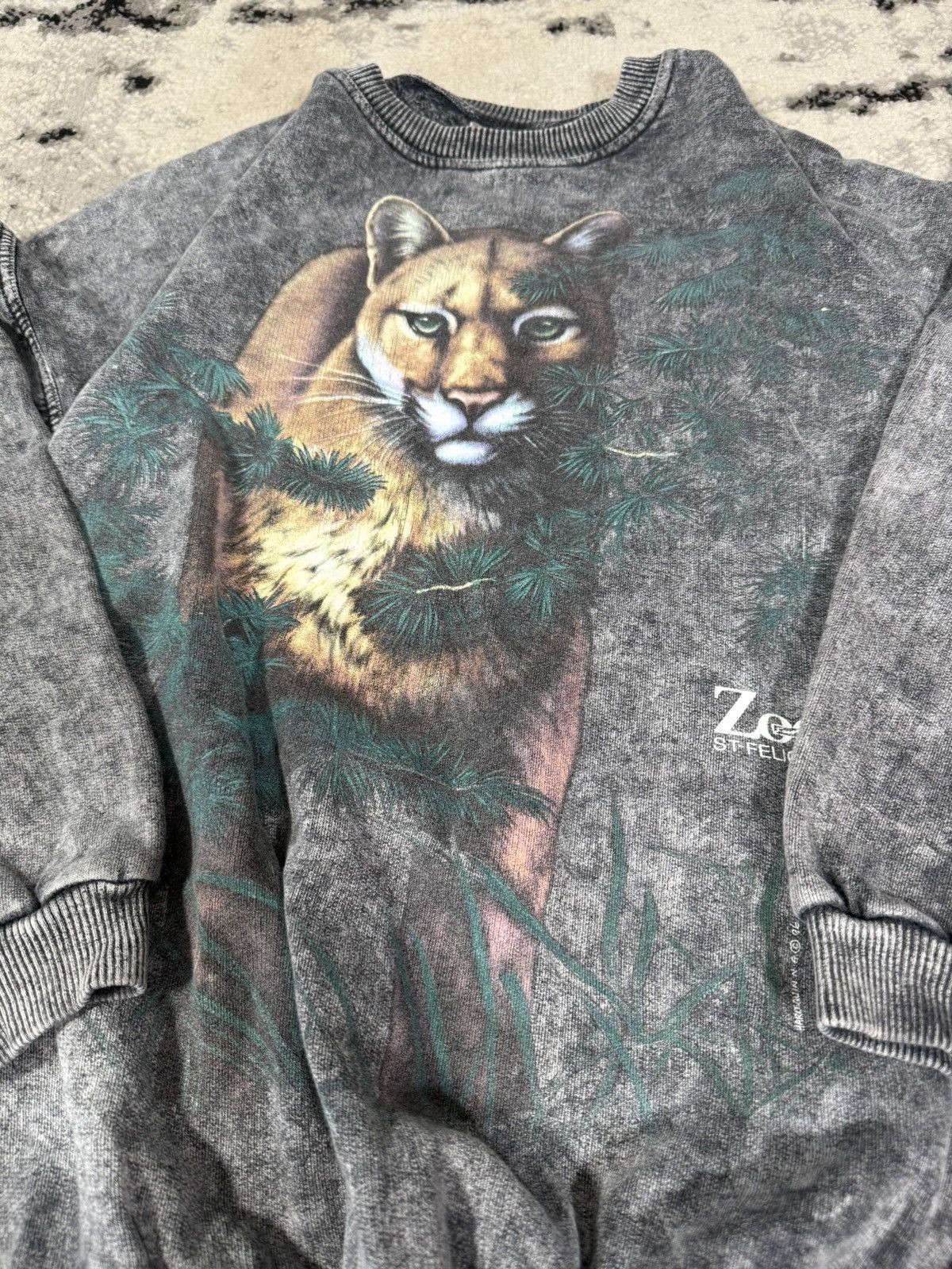 Vintage Vintage 1996 Puma Cat Zoo Sweatshirt Size US S / EU 44-46 / 1 - 3 Thumbnail