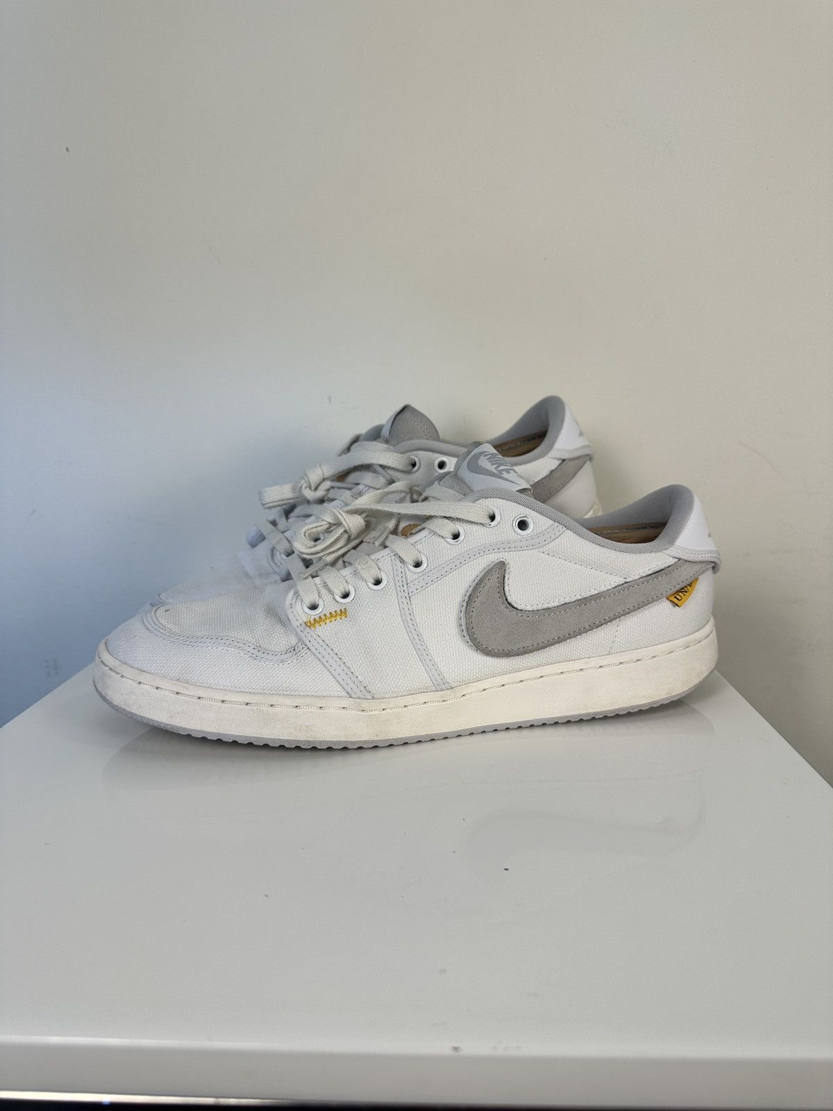 Jordan Brand × Nike Air Jordan 1 AJKO x Union White Canvas Men Sneaker Size 13 Size US 13 / EU 46 - 2 Thumbnail