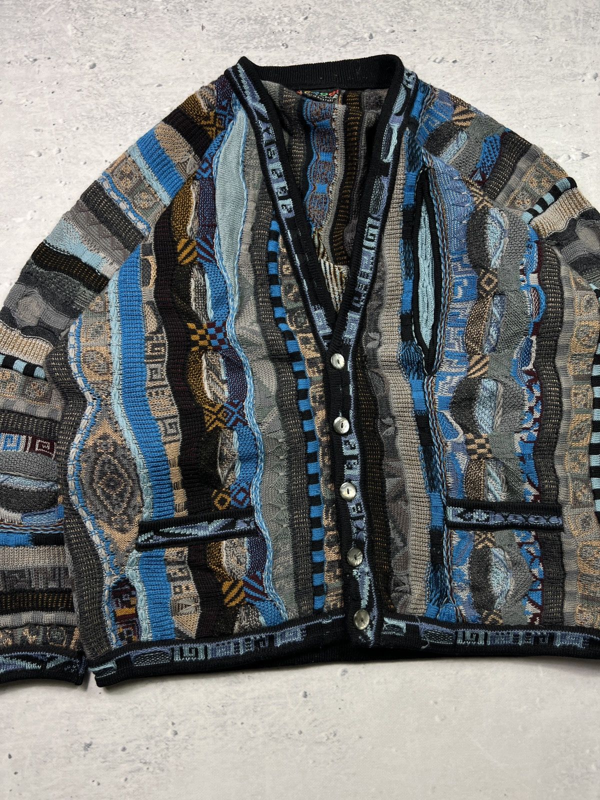 Coogi Coogi vintage sweater knit wear cardigan australia wool 90 Size US XL / EU 56 / 4 - 2 Thumbnail
