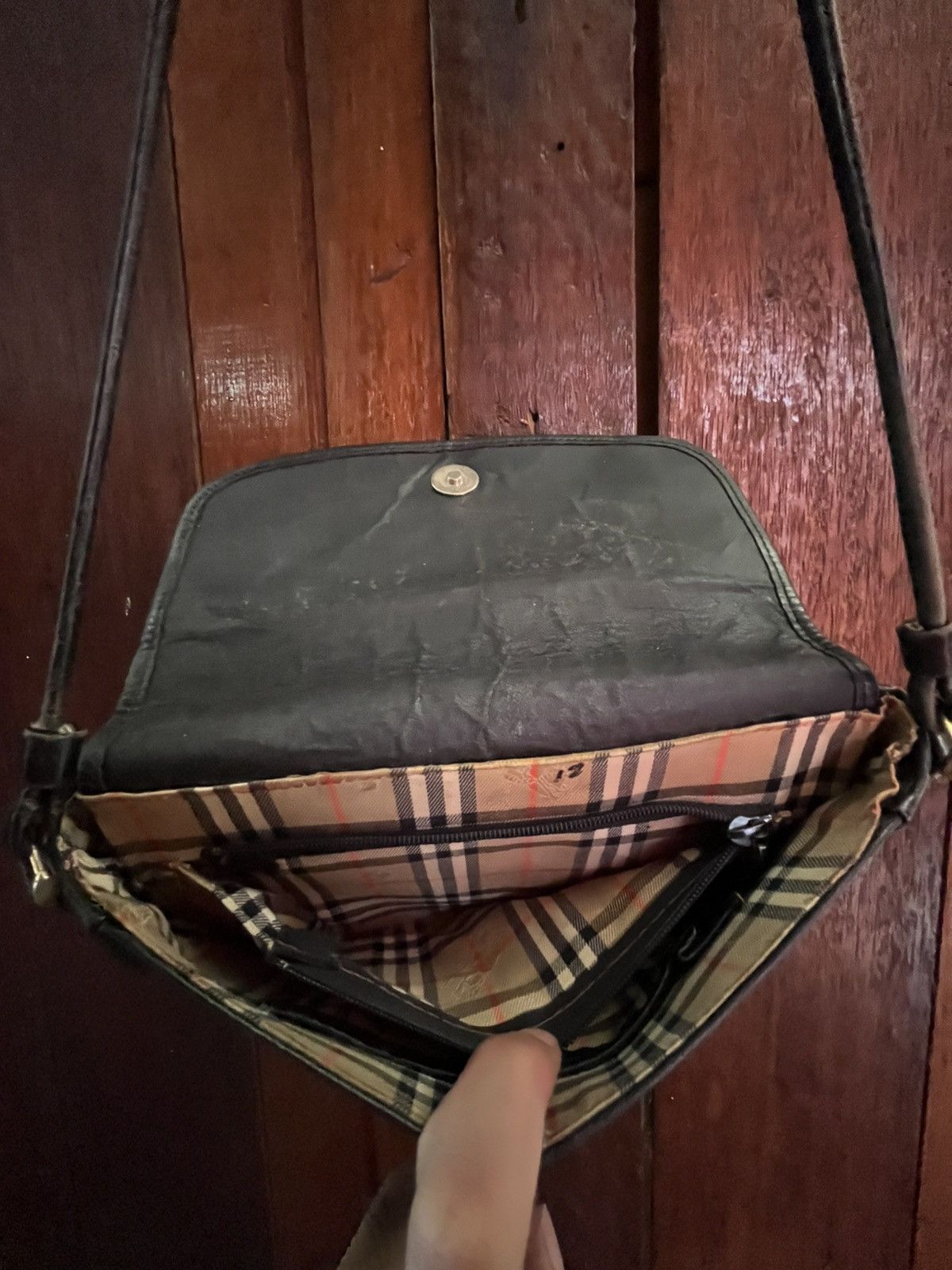 Burberry 90s Burberrys Pebbled Leather Stamped Logo Novacheck bag Size ONE SIZE - 7 Thumbnail