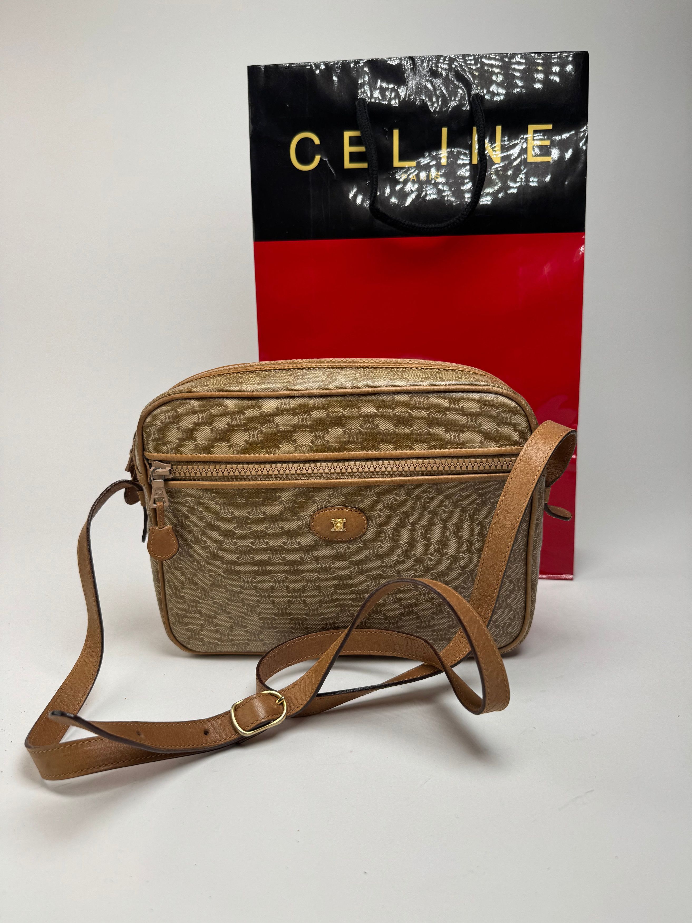 Celine Vintage Monogram Leather Triomphe Bag beige Size ONE SIZE - 1 Thumbnail