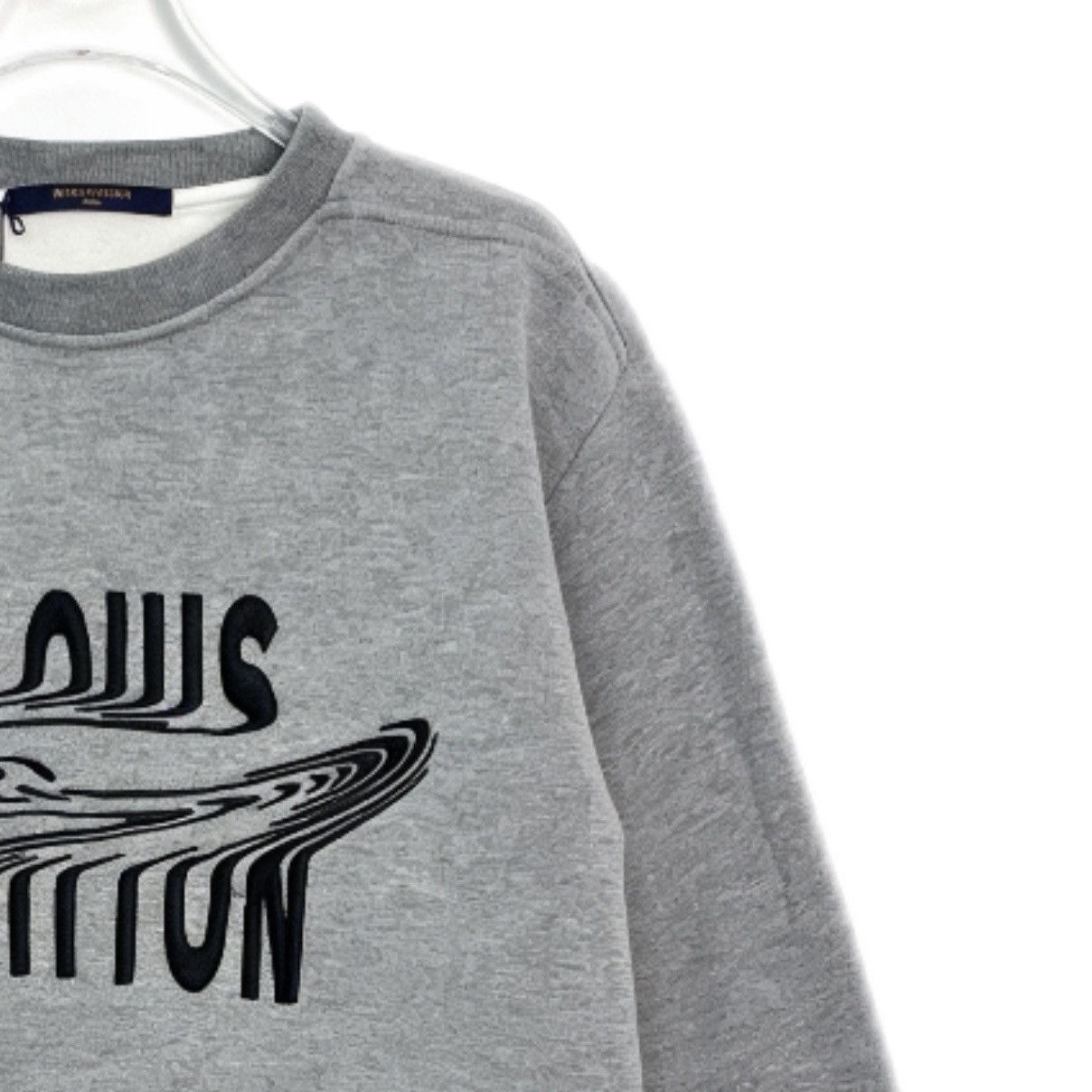 Louis Vuitton Louis Vuitton LV Logo Embroidered Crew Neck Sweatshirt K26WX Size US XS / EU 42 / 0 - 4 Thumbnail