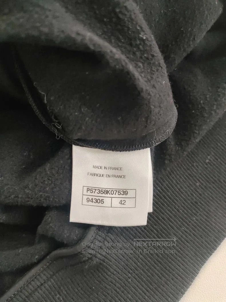 Chanel Chanel Flocked Logo Pullover Sweatshirt . Size M / US 6-8 / IT 42-44 - 4 Thumbnail