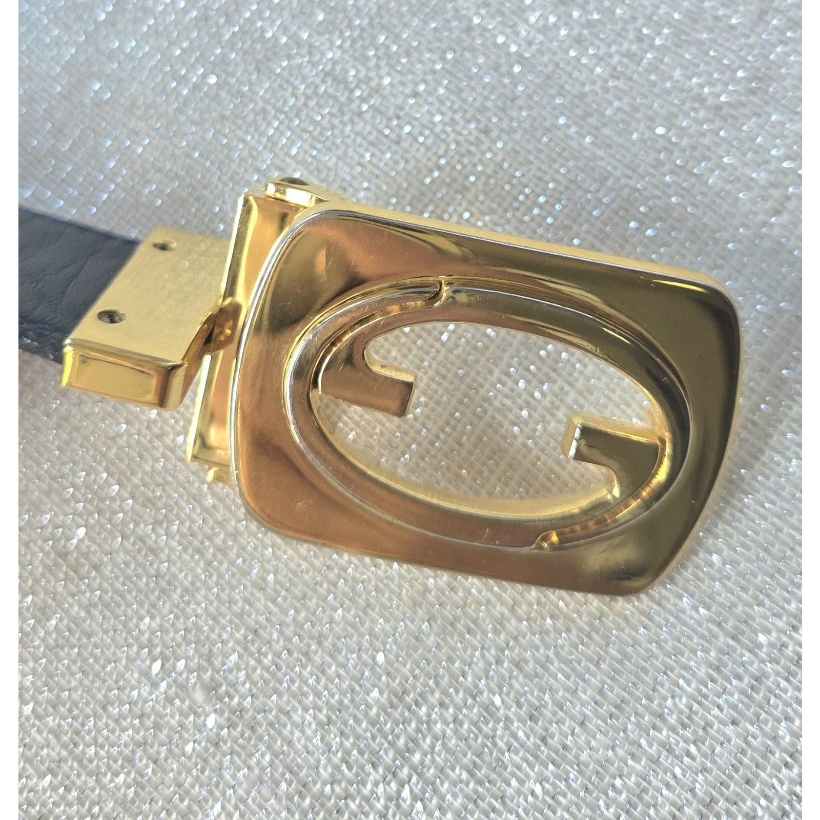 Gucci Gucci Vintage Reversible Leather Belt With Gold Tone Buckle Size 26 - 5 Thumbnail