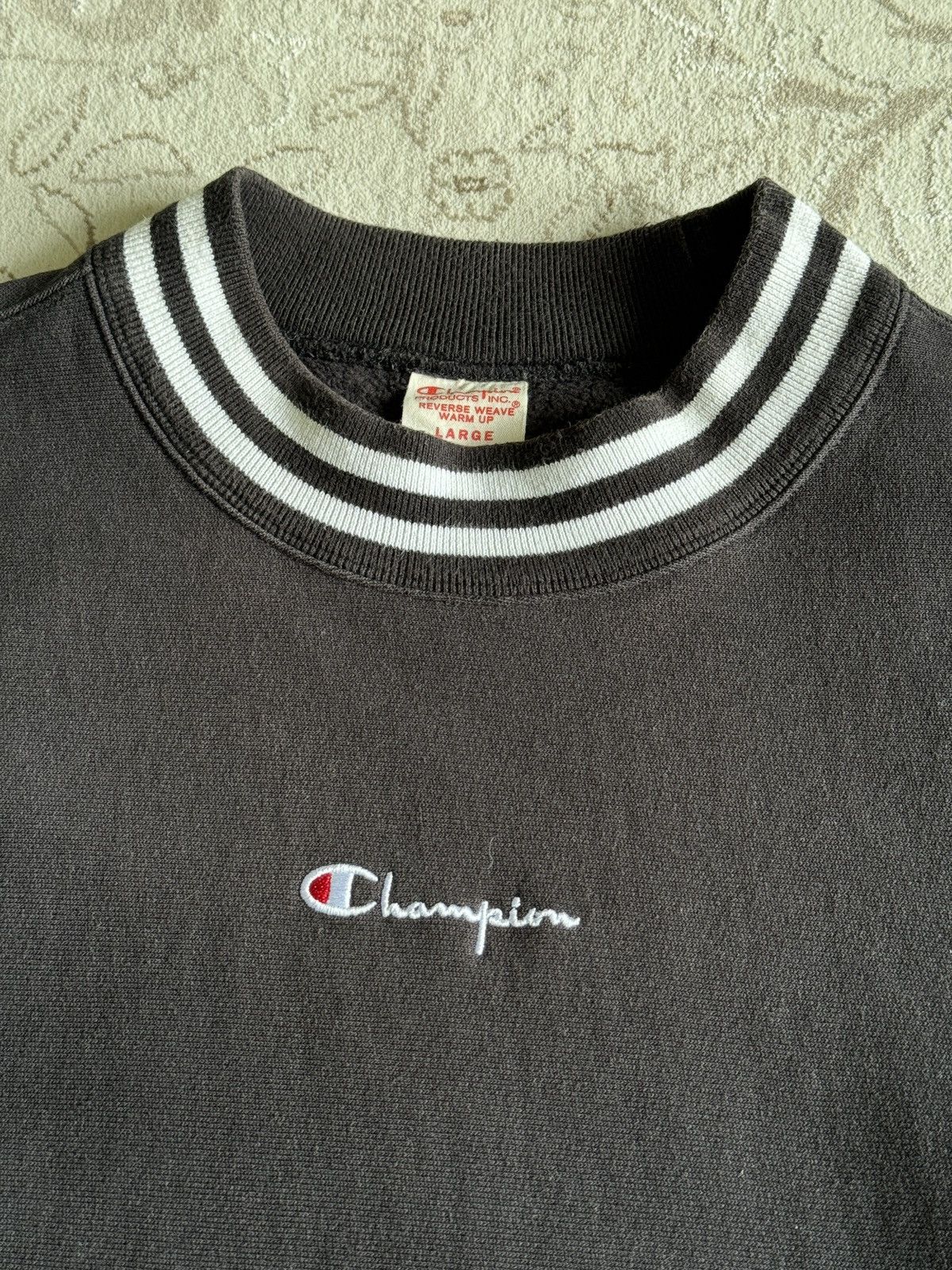 Champion Vintage Champion Reverse Weave Center Logo Heavy Sweatshirt Size US L / EU 52-54 / 3 - 5 Thumbnail