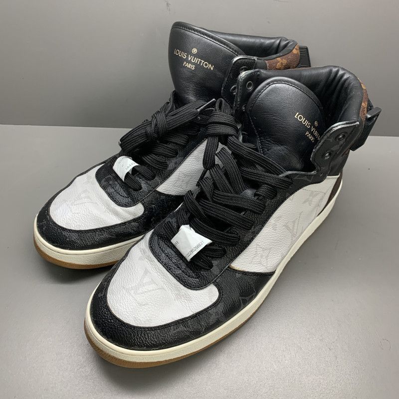 Louis Vuitton Louis Vuitton Rivoli High-Top Fashion Sneakers for Men - Size US 8 / EU 41 - 1 Thumbnail