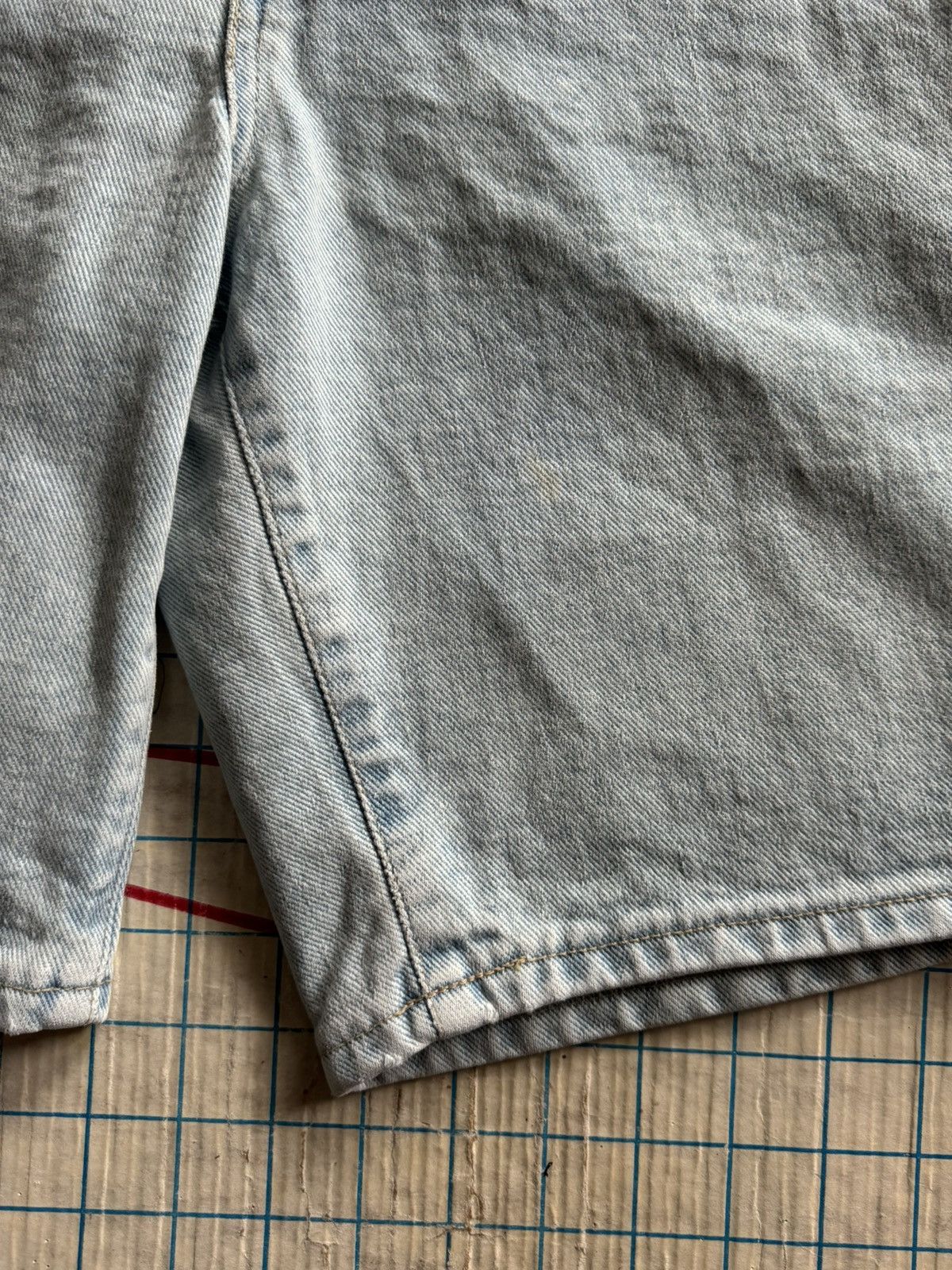 Guess × Vintage Vintage Guess Jean Shorts Men’s Size 28 Light Stonewashed Size US 28 / EU 44 - 5 Thumbnail