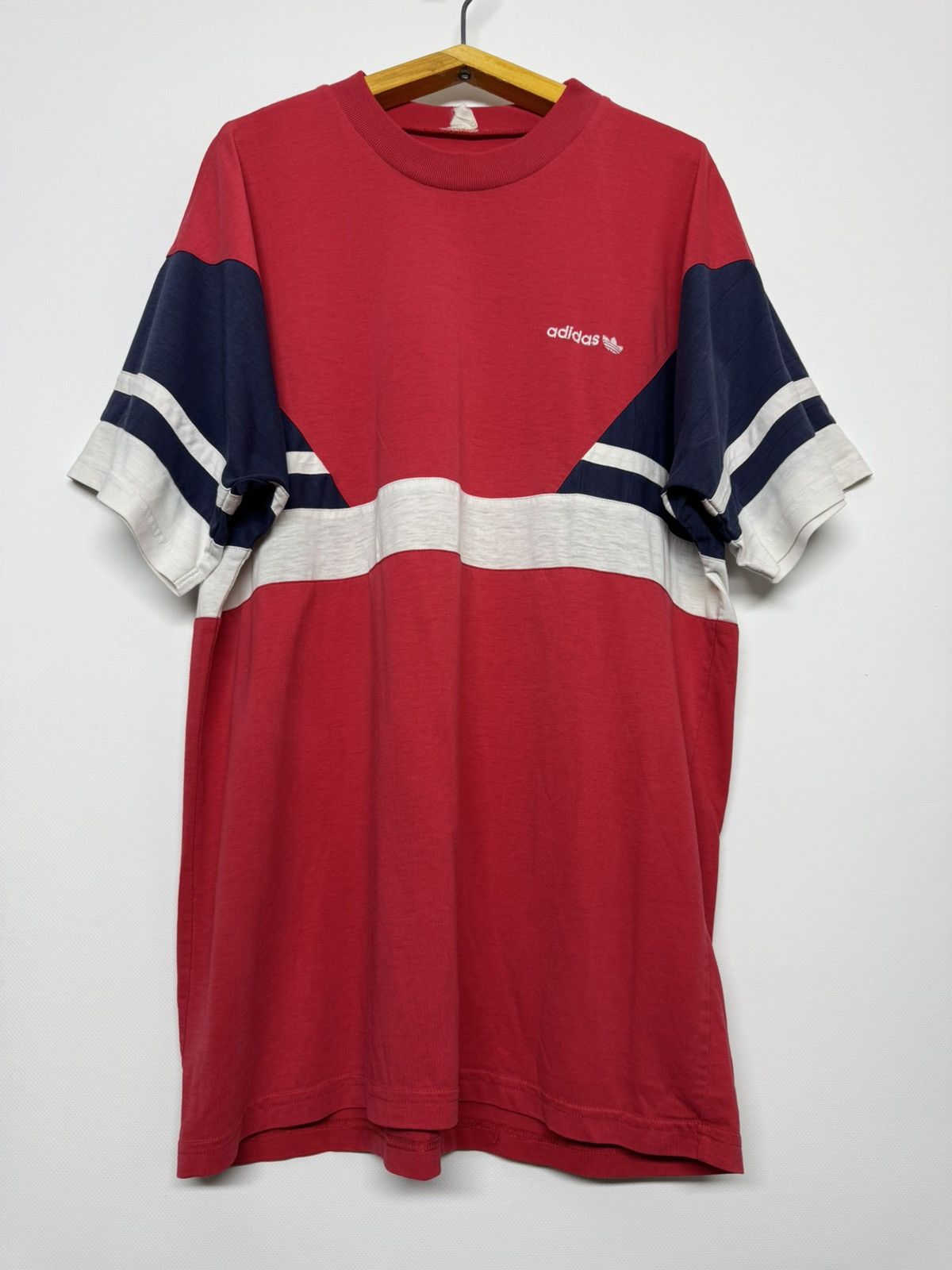 Adidas Vintage Y2k Adidas T-Shirt 90’s Size US L / EU 52-54 / 3 - 7 Thumbnail