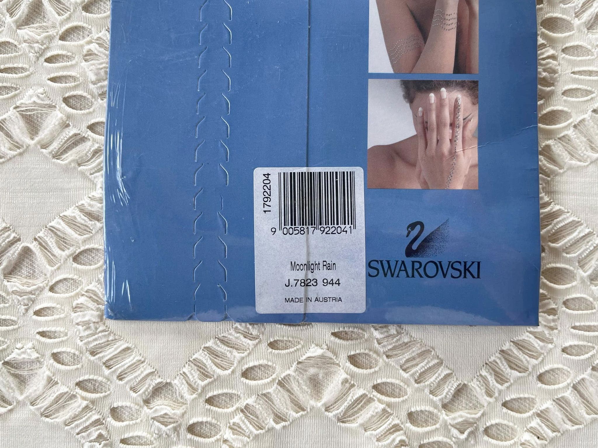 Swarovski Swarovski Crystal Temporary Tattoo, Festival Body Jewels Size ONE SIZE - 4 Thumbnail