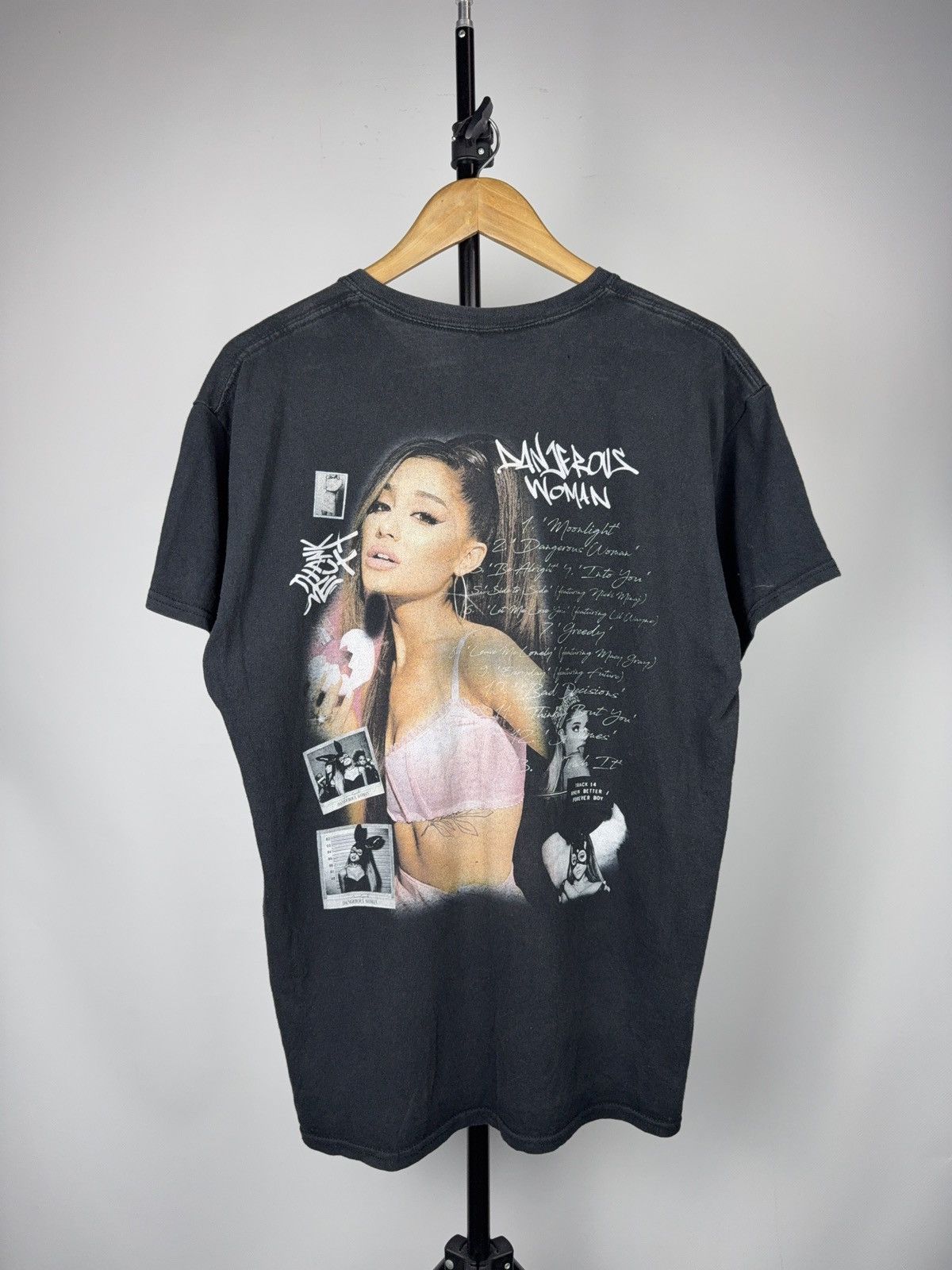 Band Tees Ariana Grande 2016 Dangerous Woman Tour T-Shirt Black Size US L / EU 52-54 / 3 - 11 Thumbnail
