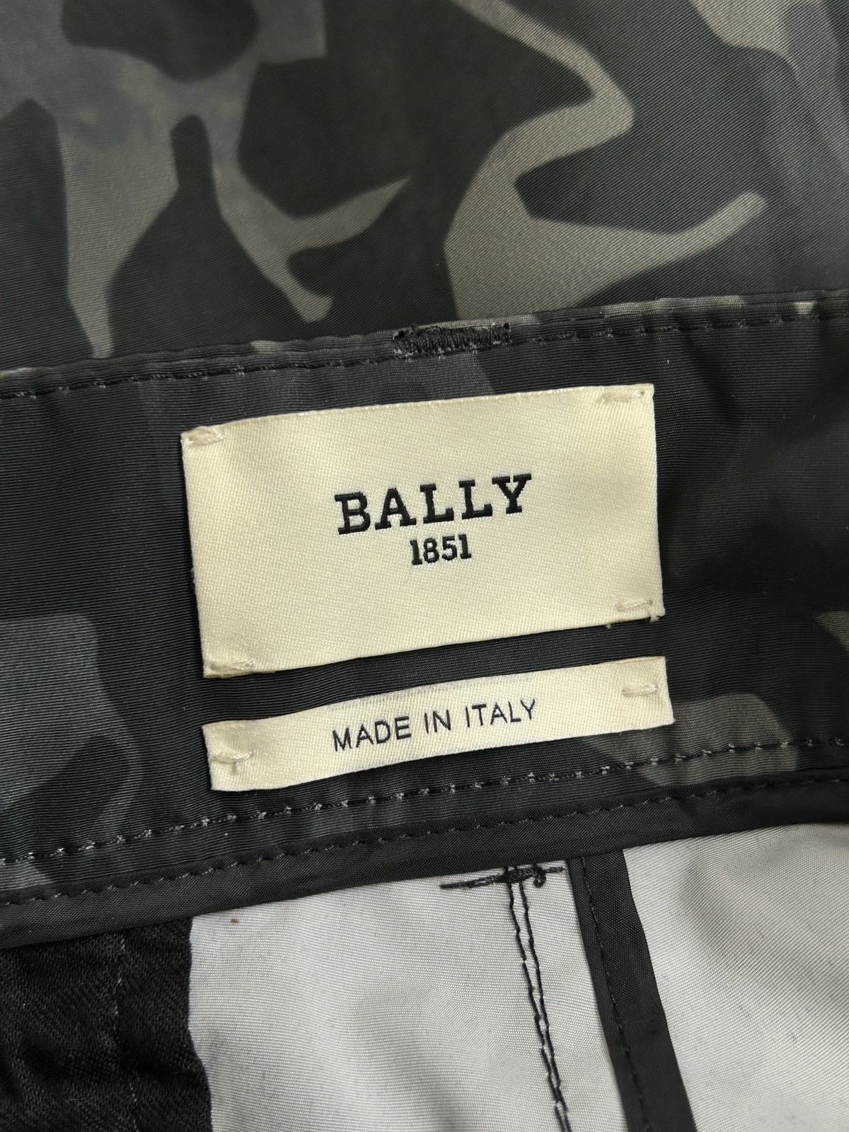 Bally Bally Camouflage Print Cargo Track Pants SS18 Size US 32 / EU 48 - 10 Thumbnail