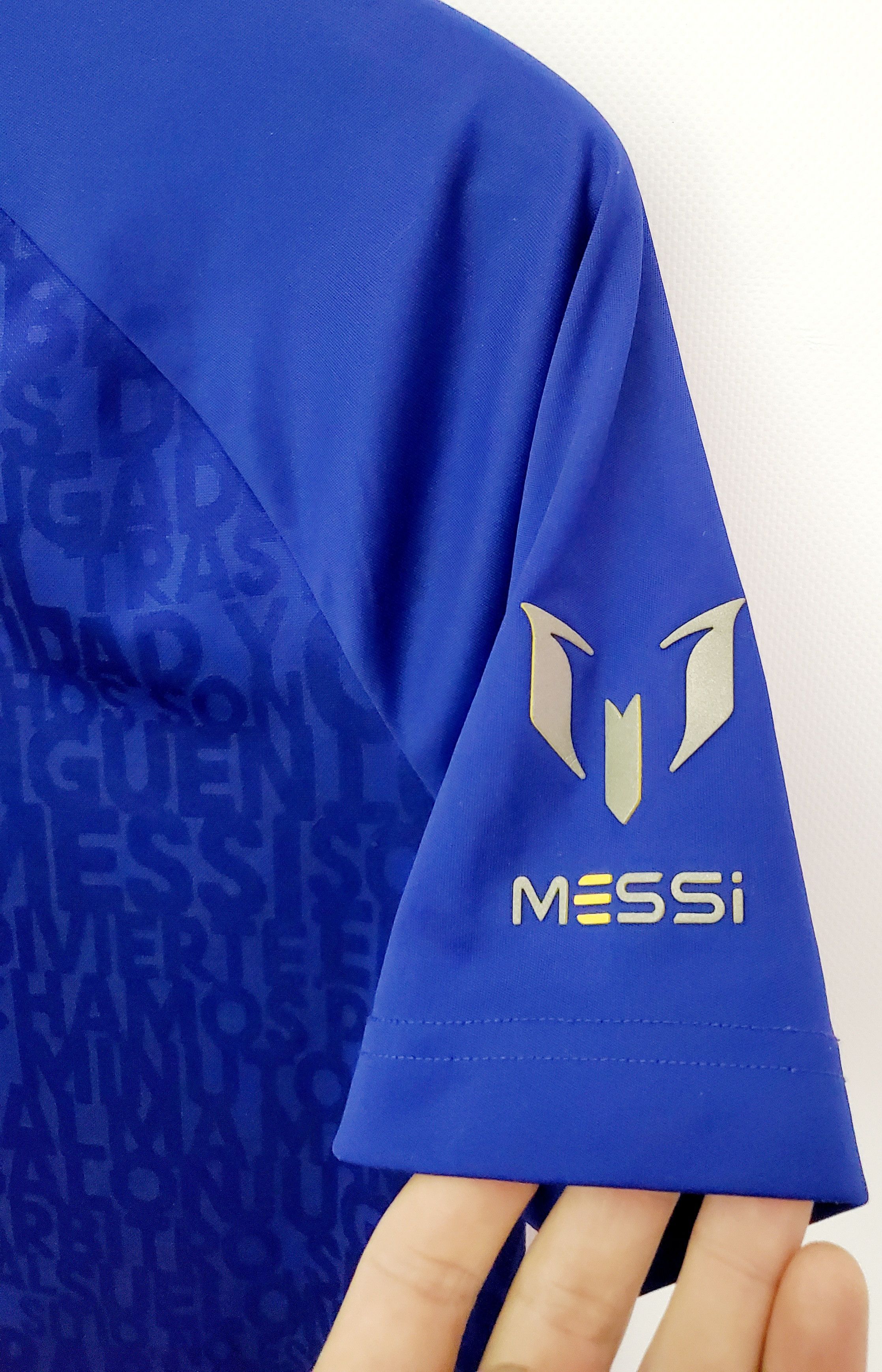 Adidas Adidas Leo Messi #10 jersey Boys 13-14 Y perfect condition Size US L / EU 52-54 / 3 - 3 Thumbnail
