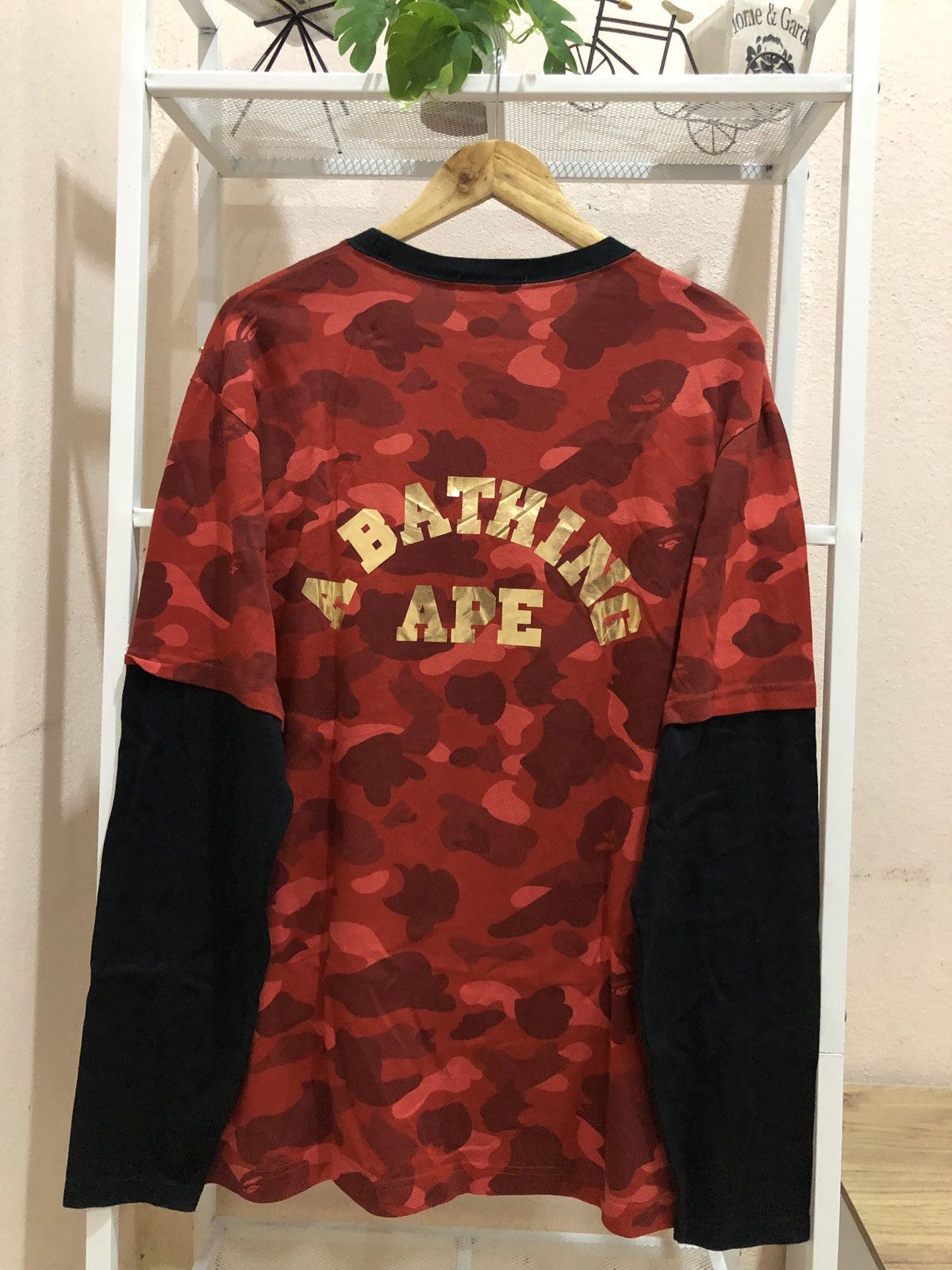 Bape Bape Shark Long Sleeve Red Camo A Bathing Ape Size US XL / EU 56 / 4 - 2 Thumbnail
