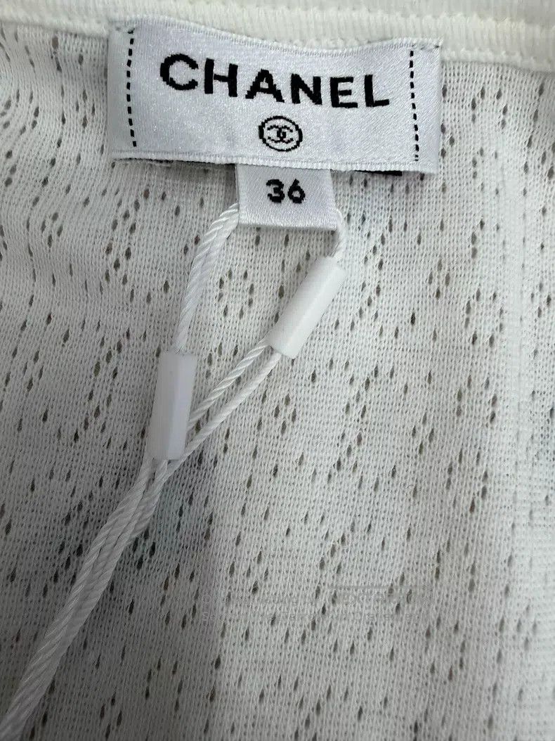 Chanel Chanel White printed small flower short sleeves Size XS / US 0-2 / IT 36-38 - 4 Thumbnail