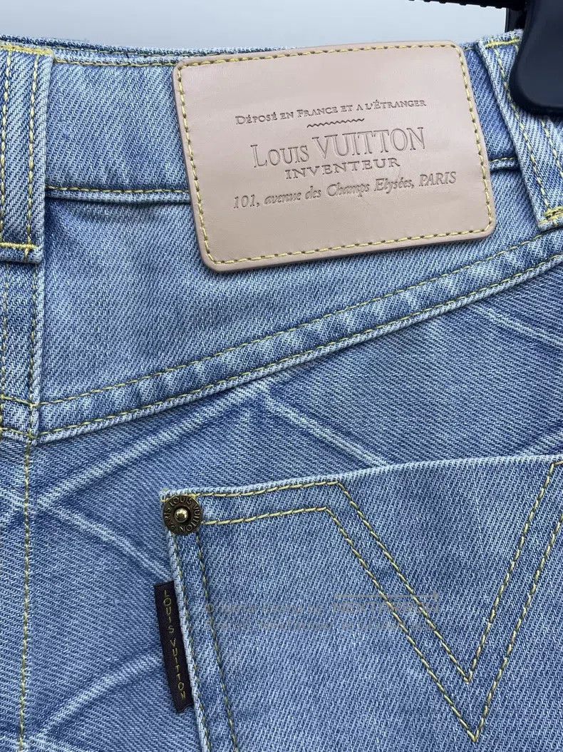 Louis Vuitton Louis Vuitton Rhombic denim skirt Size 33" - 3 Thumbnail