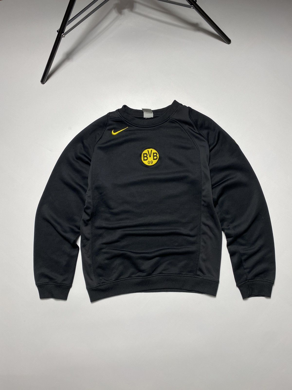 Nike × Vintage Vintage Nike Bvb Borussia central logo soccer sweatshirt Size US S / EU 44-46 / 1 - 1 Thumbnail