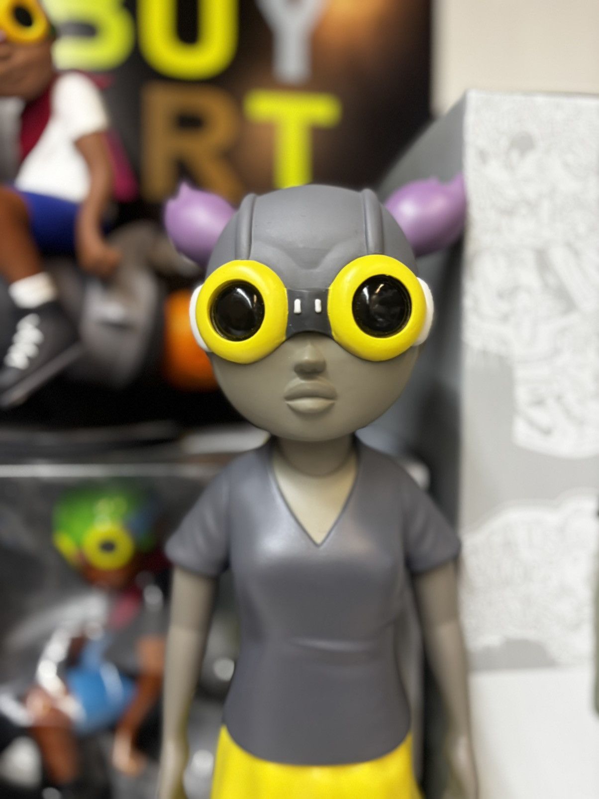 Hebru Brantley Hebru Brantley Lil Mama Mellow Yellow Vinyl Figure W/Box 13” Size ONE SIZE - 3 Thumbnail