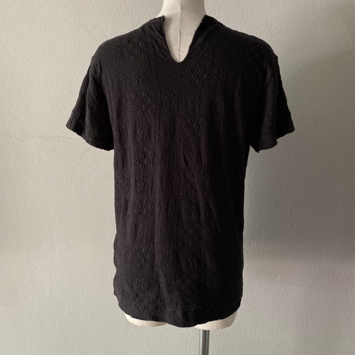 Comme des Garcons COMME des GARCONS Black Embroidered Cutout Short-Sleeve Top Size M / US 6-8 / IT 42-44 - 18 Thumbnail