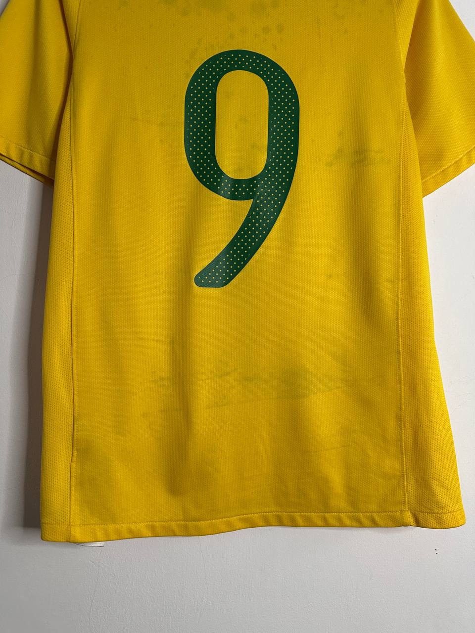 Nike Nike Brazil Home Jersey 2006 #9 Ronaldo Dri-FIT Yellow S Size US S / EU 44-46 / 1 - 13 Thumbnail