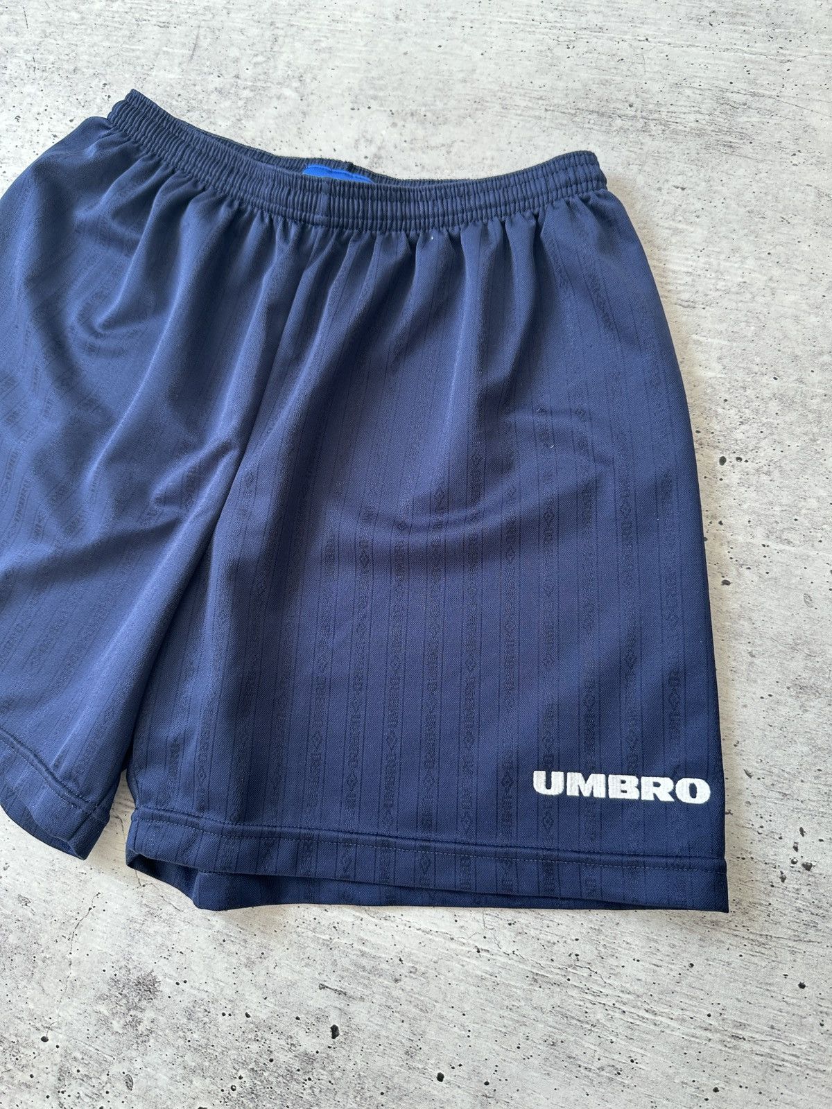 Umbro UMBRO 2000s VINTAGE TRAINING RUNNING SHORTS Size 36 BLUE Size US 36 / EU 52 - 3 Thumbnail
