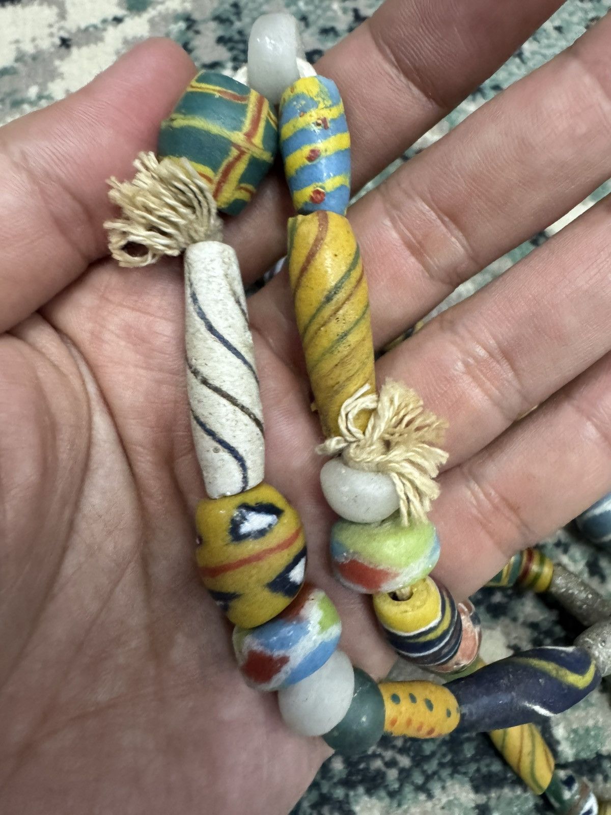 Jewelry VINTAGE VENETIAN AFRICAN GLASS TRADE BEADS STRAND NECKLACE Size 30 - 4 Thumbnail