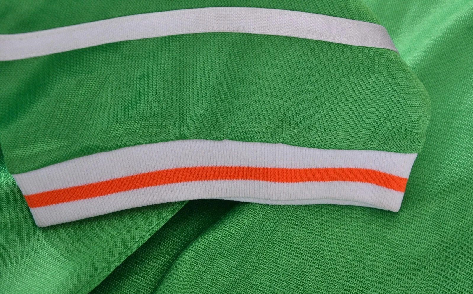 Adidas IRELAND 1988/1990 HOME FOOTBALL SHIRT ADIDAS SIZE L Size US L / EU 52-54 / 3 - 5 Thumbnail