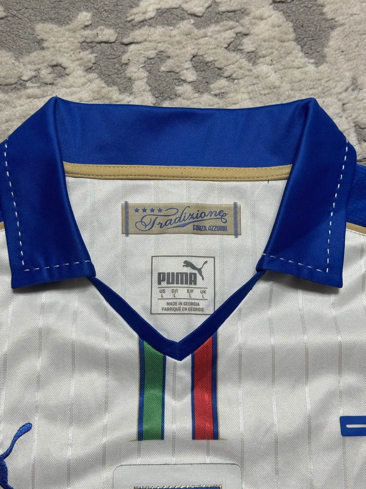 Puma Puma Simone Zaza Italy Long Sleeve Away Jersey 2015/16 Size US L / EU 52-54 / 3 - 8 Thumbnail