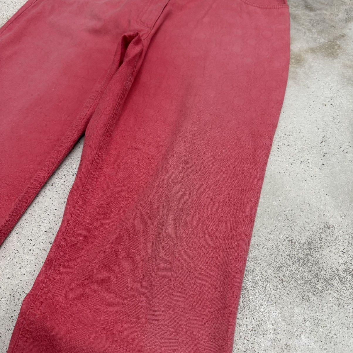 Salvatore Ferragamo Vintage Salvatore Ferragamo Faded Monogram Denim Pants Size US 29 - 5 Thumbnail