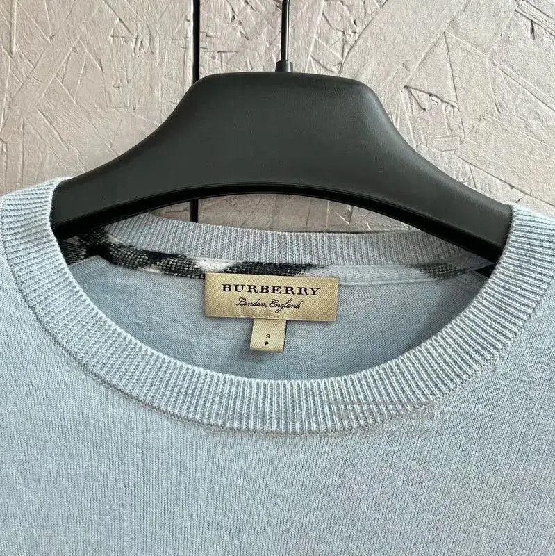 Burberry Burberry Light Blue Cashmere Knit Sweater. Size S / US 4 / IT 40 - 3 Thumbnail