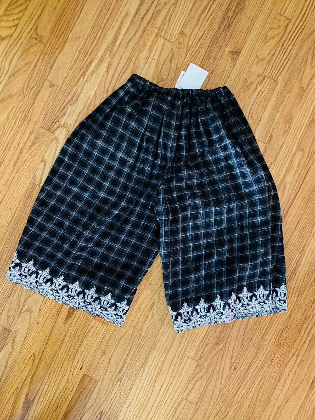 Comme des Garcons tao COMME des GARÇONS EMBROIDERED lace flannel culottes S Size 27" / US 4 / IT 40 - 3 Thumbnail