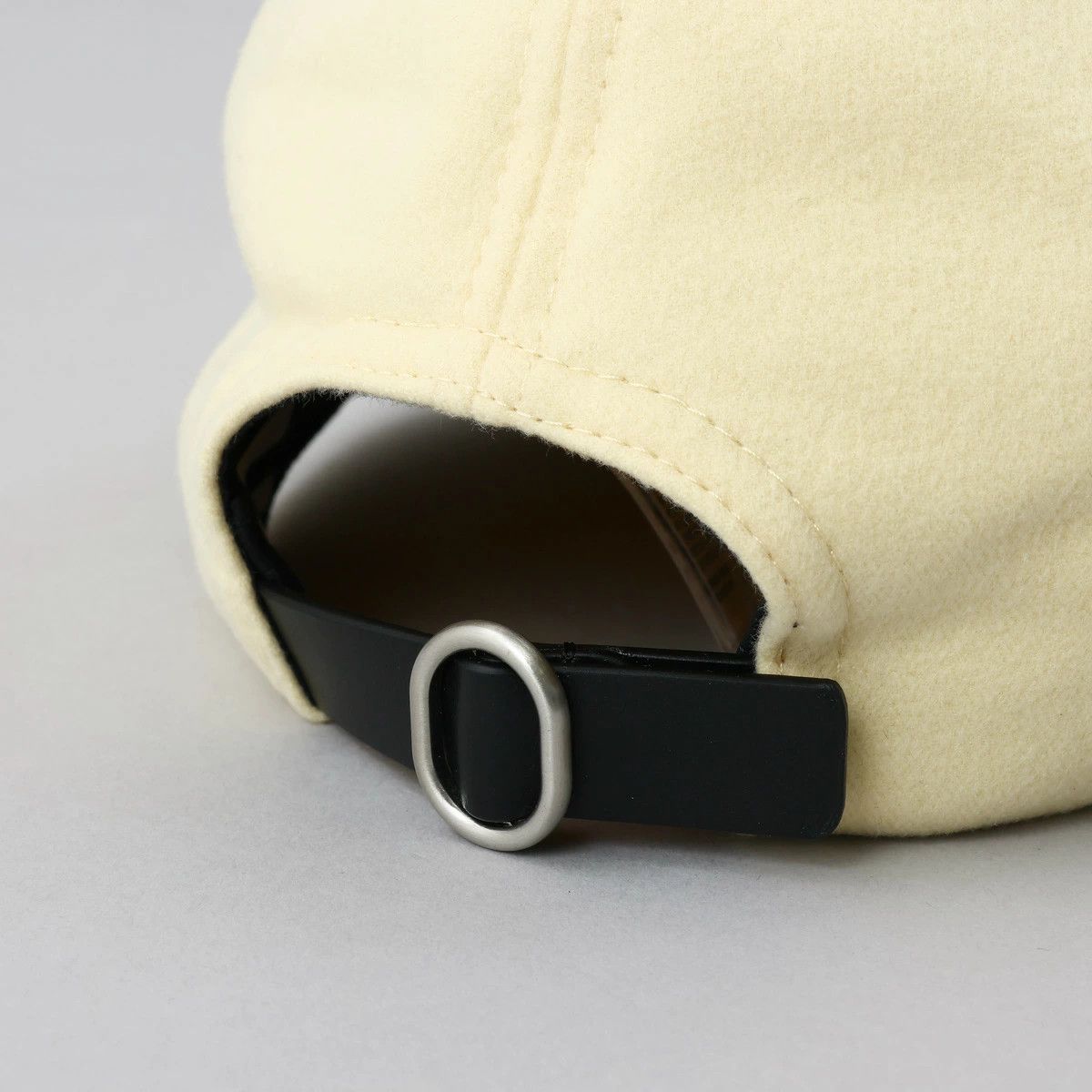 Jil Sander o1loc1c1124 Size: OS/ Cap in Yellow Size ONE SIZE - 6 Thumbnail
