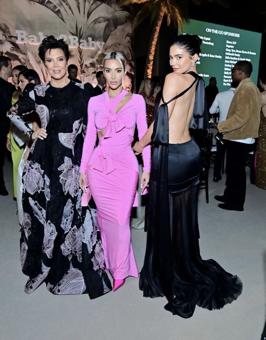 Balenciaga Kim K. Bow / Knot Gown Size XXS / US 00 / IT 34 - 2 Thumbnail