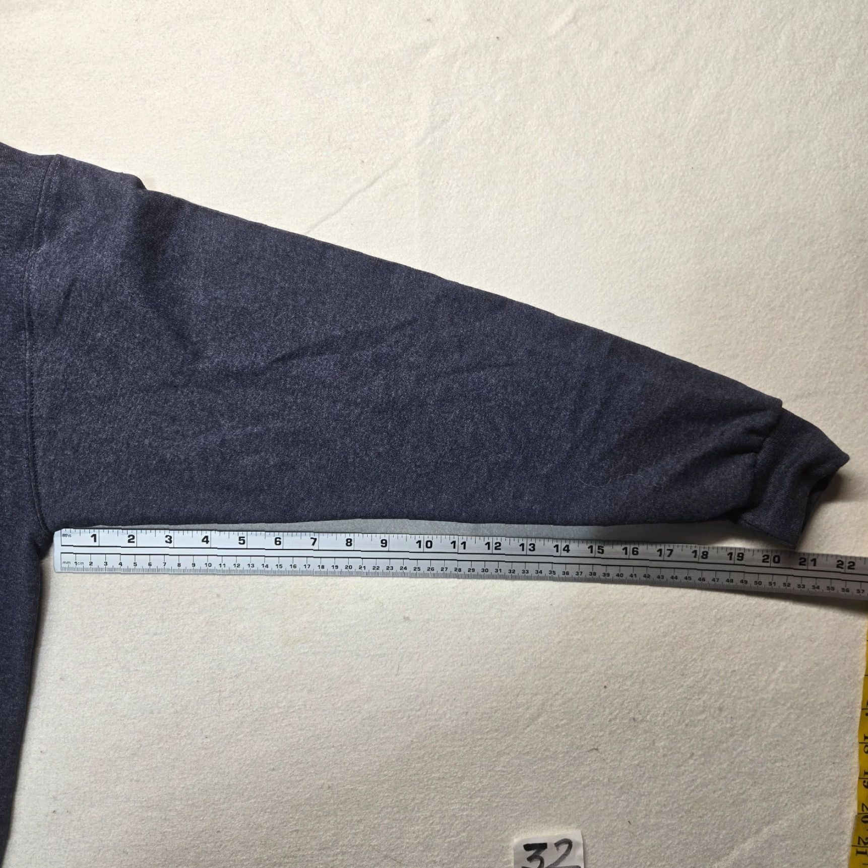 Jerzees Jerzees Lewis Gale Hospital Gray Long Sleeve Sweater 1/4 Zip Adult Size L Large Size US L / EU 52-54 / 3 - 7 Thumbnail