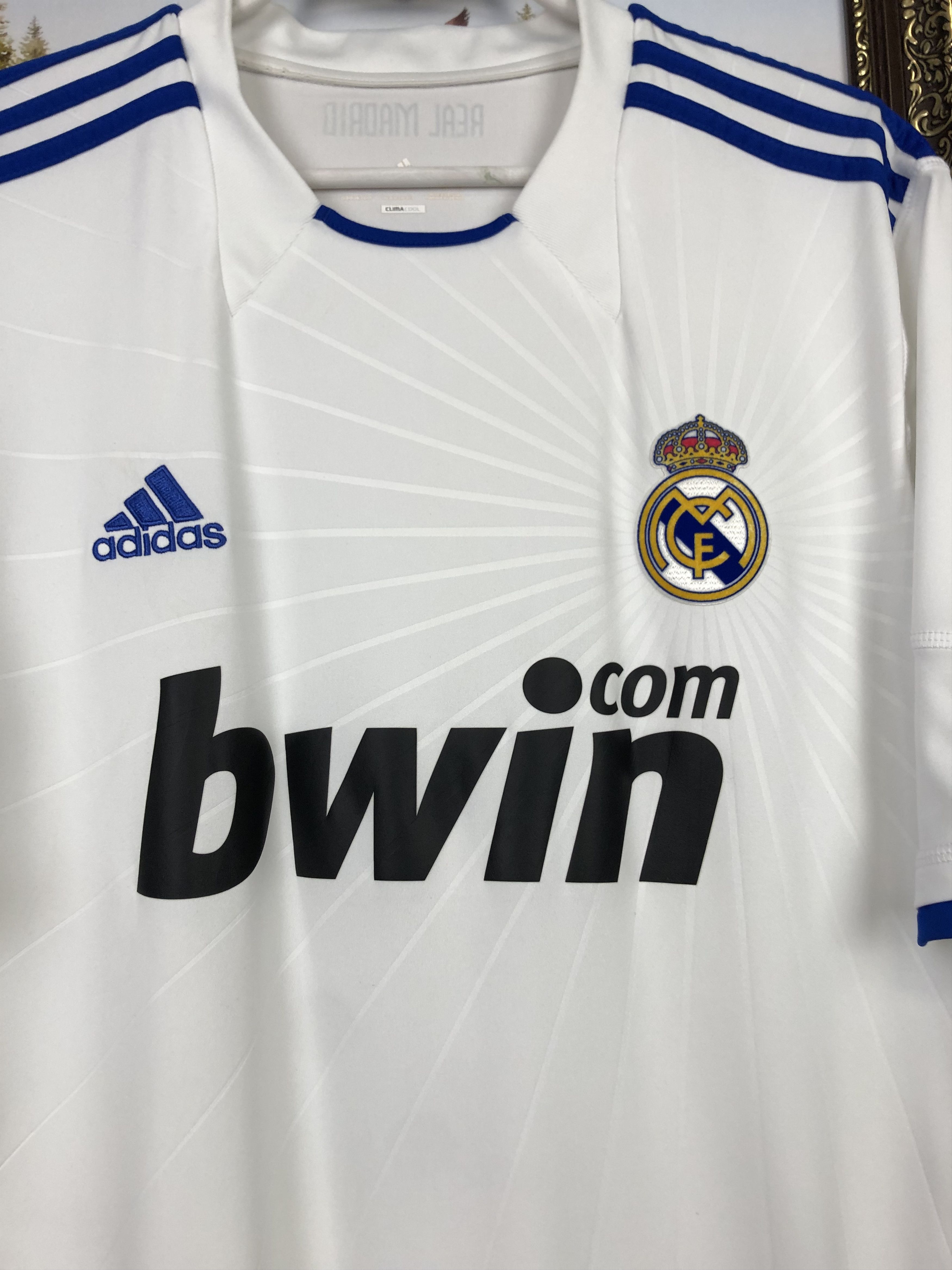 Adidas Real Madrid football shirt 2010 Soccer #9 Ronaldo Adidas Tee Size US L / EU 52-54 / 3 - 5 Thumbnail