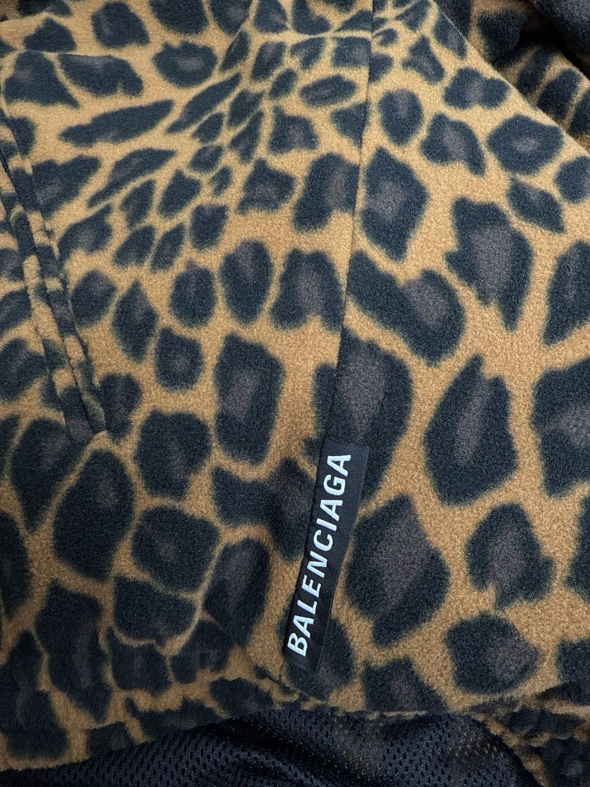 Balenciaga Balenciaga leopard zip up fleece sweater L Size US XL / EU 56 / 4 - 5 Thumbnail