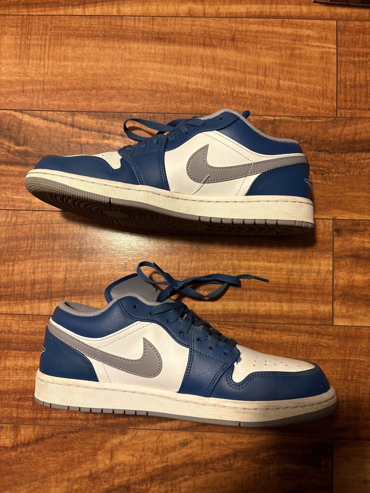 Jordan Brand Nike Air Jordan 1 Low Size US 10 / EU 43 - 2 Thumbnail