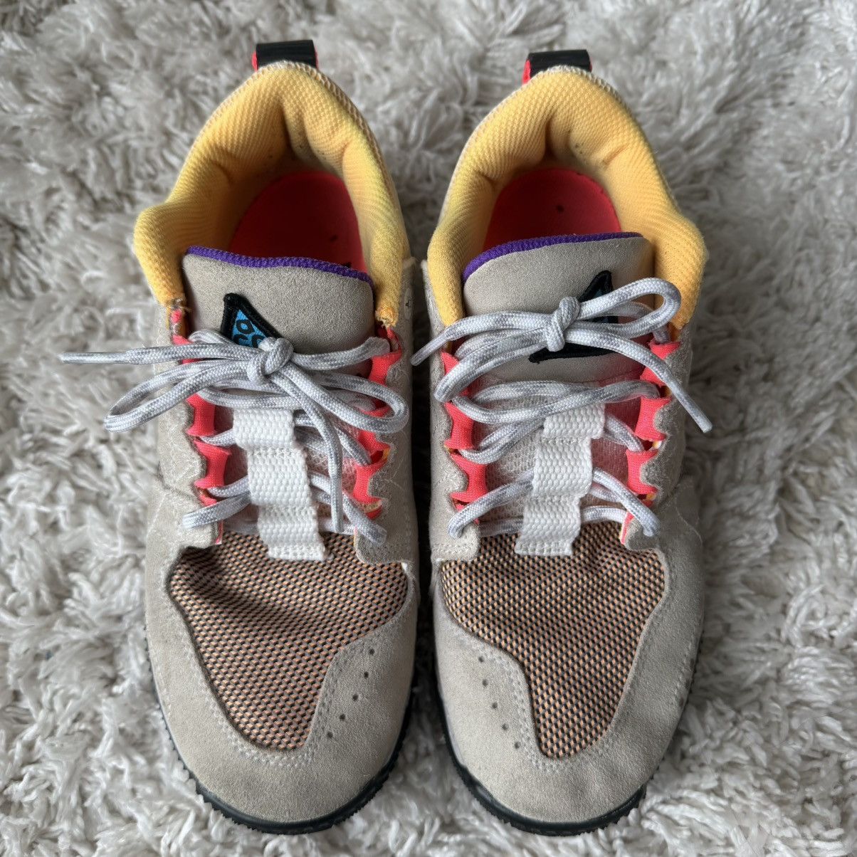Nike ACG Sz 7.5 Women’s Nike ACG Dog Mountain Summit White FAST SHIP Size US 7.5 / IT 37.5 - 2 Thumbnail