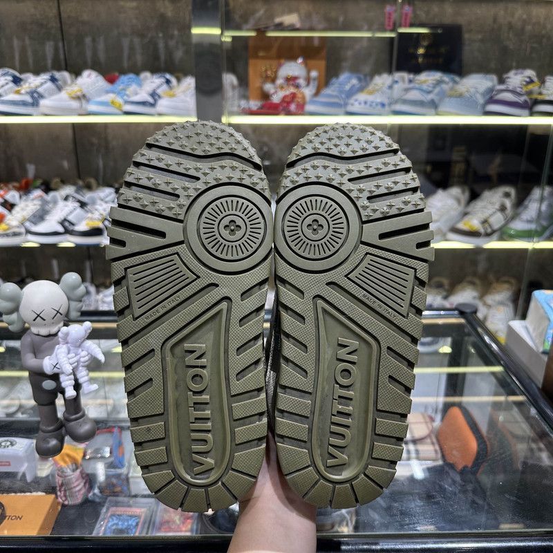 Louis Vuitton Louis Vuitton Trainer Maxi Sneakers in Green -2508 Size US 8 / EU 41 - 3 Thumbnail