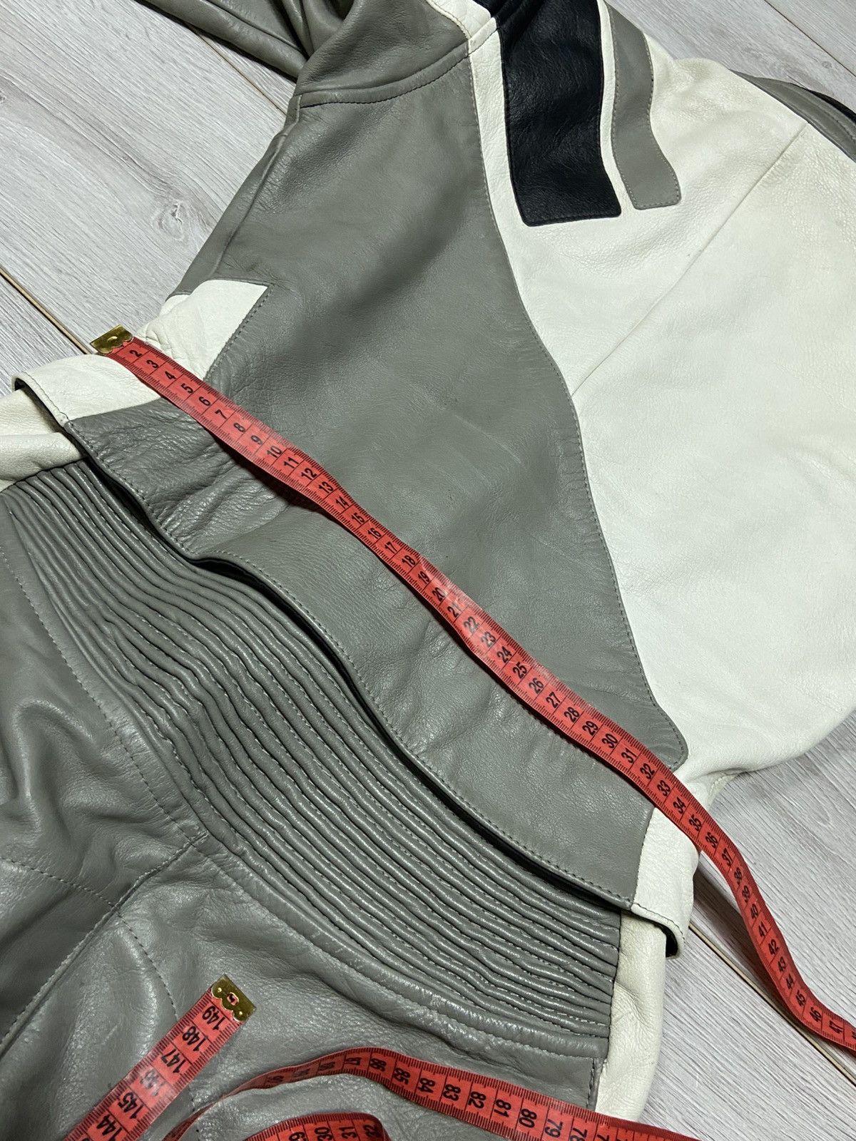 Dainese Dainese vintage big logo moto Italy leather suit pantsjacket Size US S / EU 44-46 / 1 - 20 Thumbnail