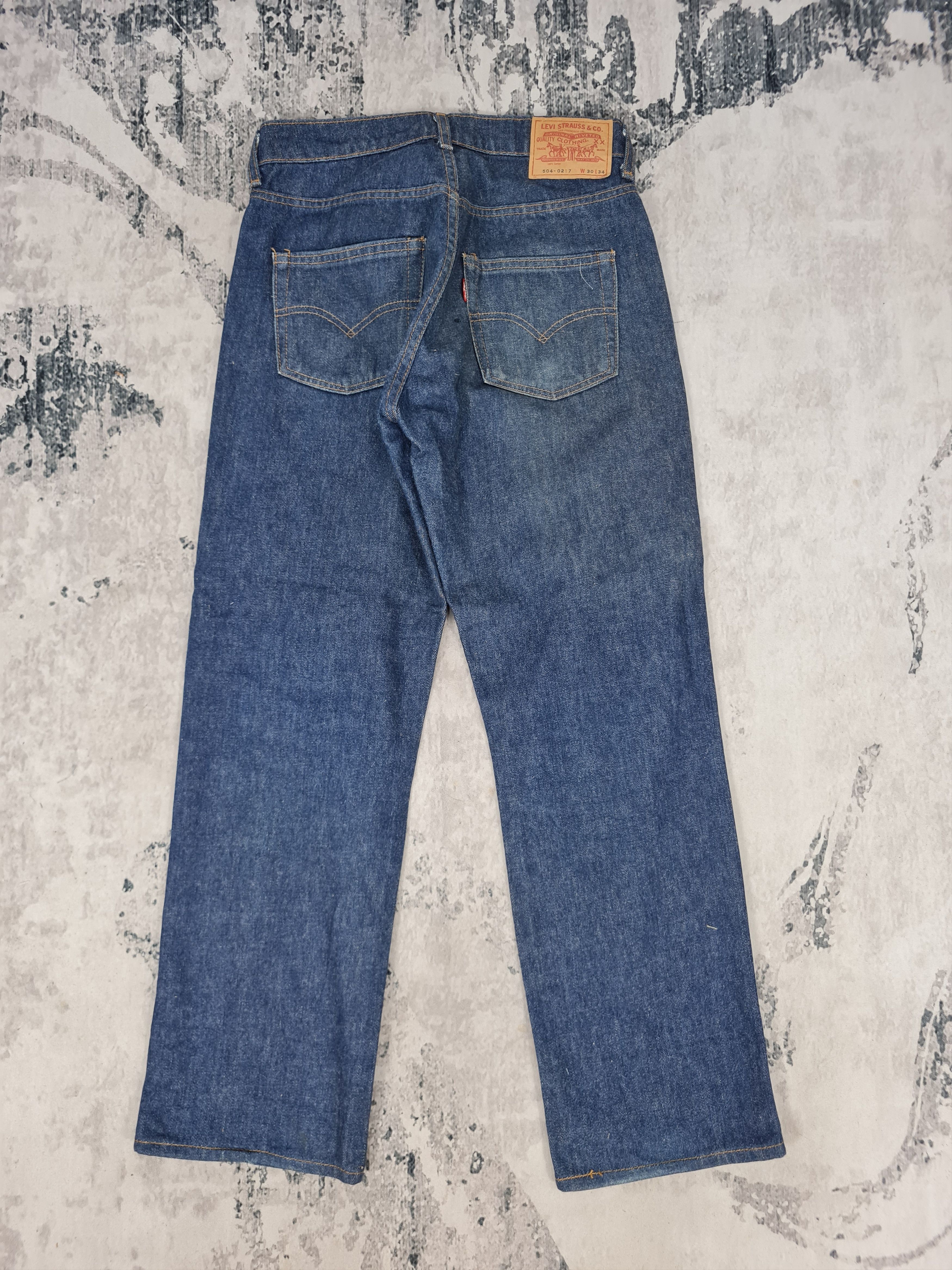 Levi's Vintage Clothing Vintage LEVIS 504-0217 Cropped Blue Jeans L0375 Size 29X27.5 Size US 29 - 1 Thumbnail