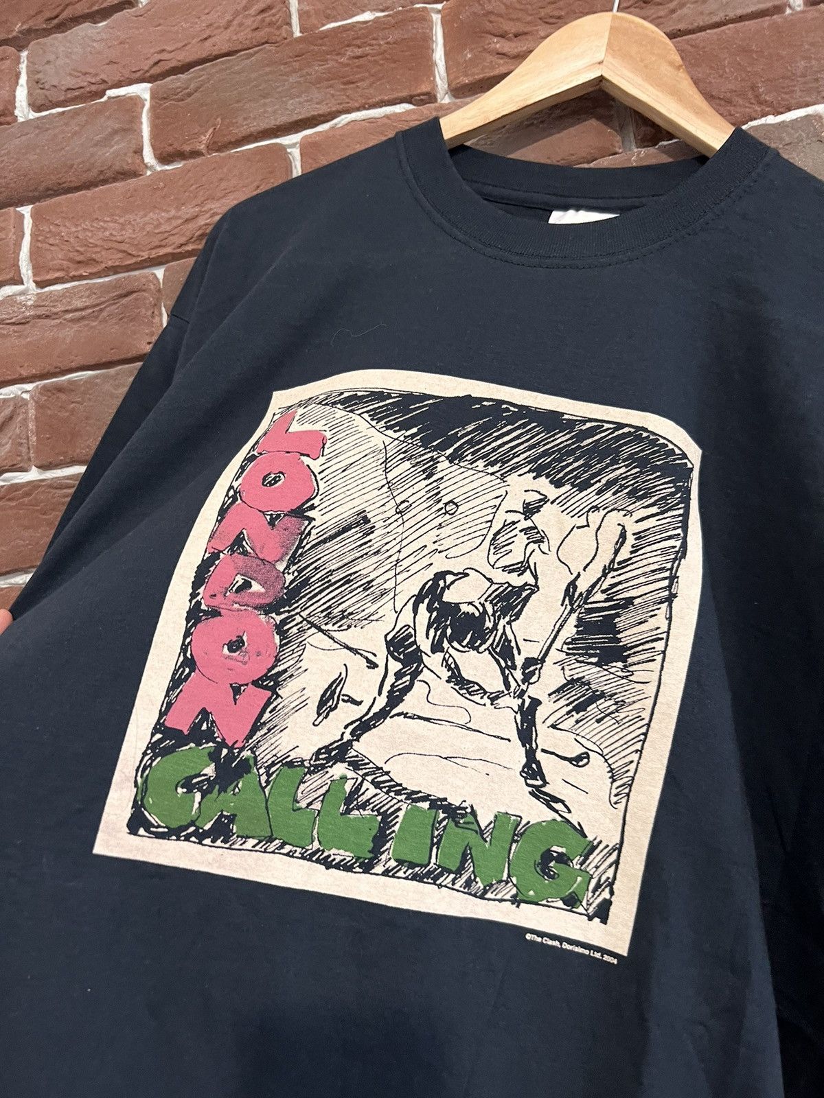 Band Tees 00s The Clash Vintage UK Punk Band Tshirt Grail Tour Hype Size US M / EU 48-50 / 2 - 2 Thumbnail