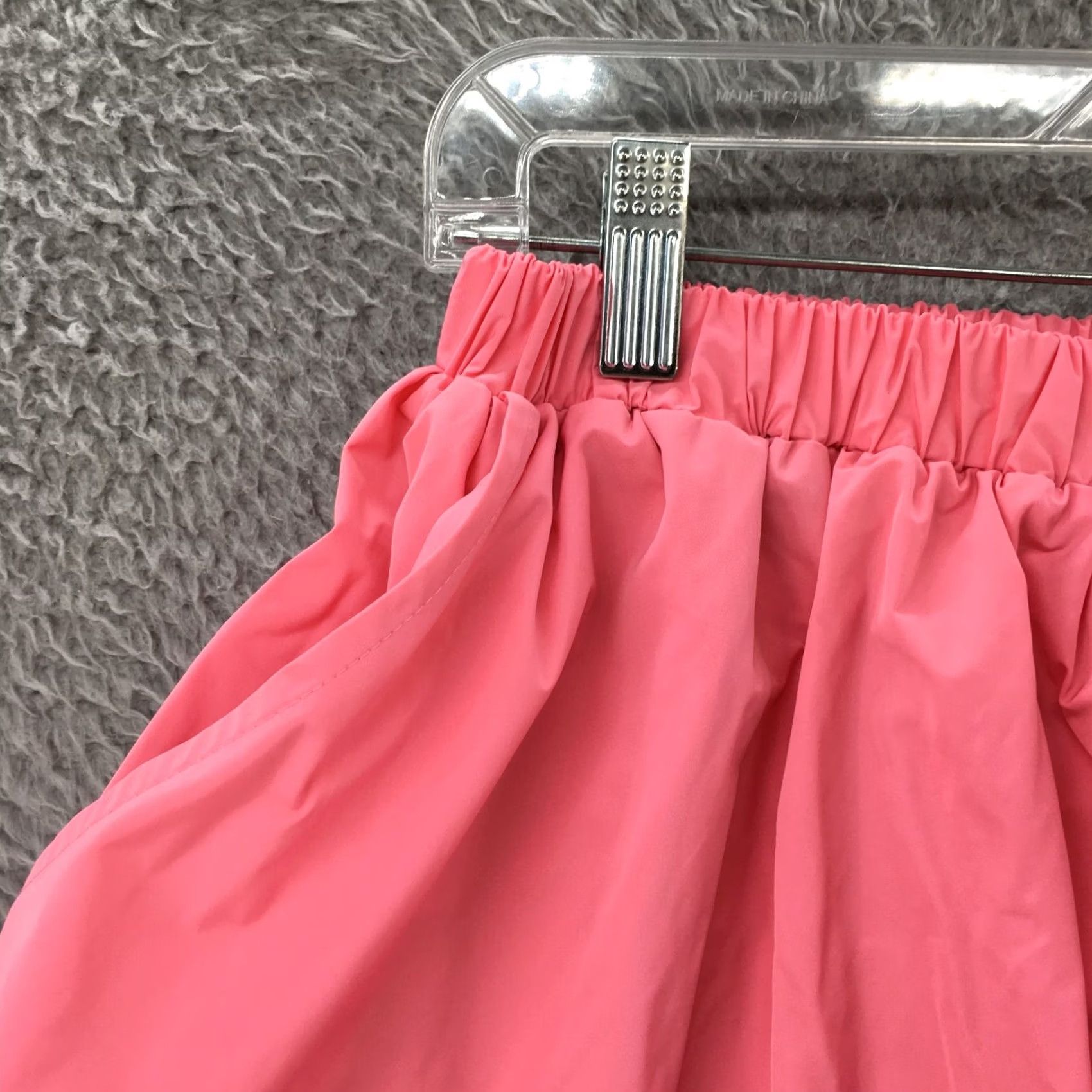 H&M H&M Mini Shorts Skirt Womens 6 Pink Elastic Waistband Pull On Casual Flat Front Short Skirt Women Girls (Gender at end not applicable) Size 28" / US 6 / IT 42 - 3 Thumbnail