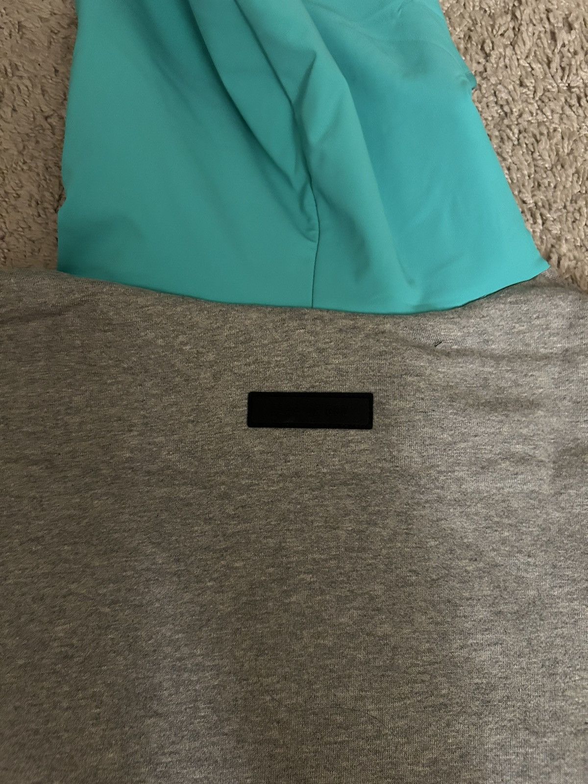 Essentials NWT Fear of God Essentials Hoodie Heather Grey/Minty Leaf Size US XL / EU 56 / 4 - 5 Thumbnail