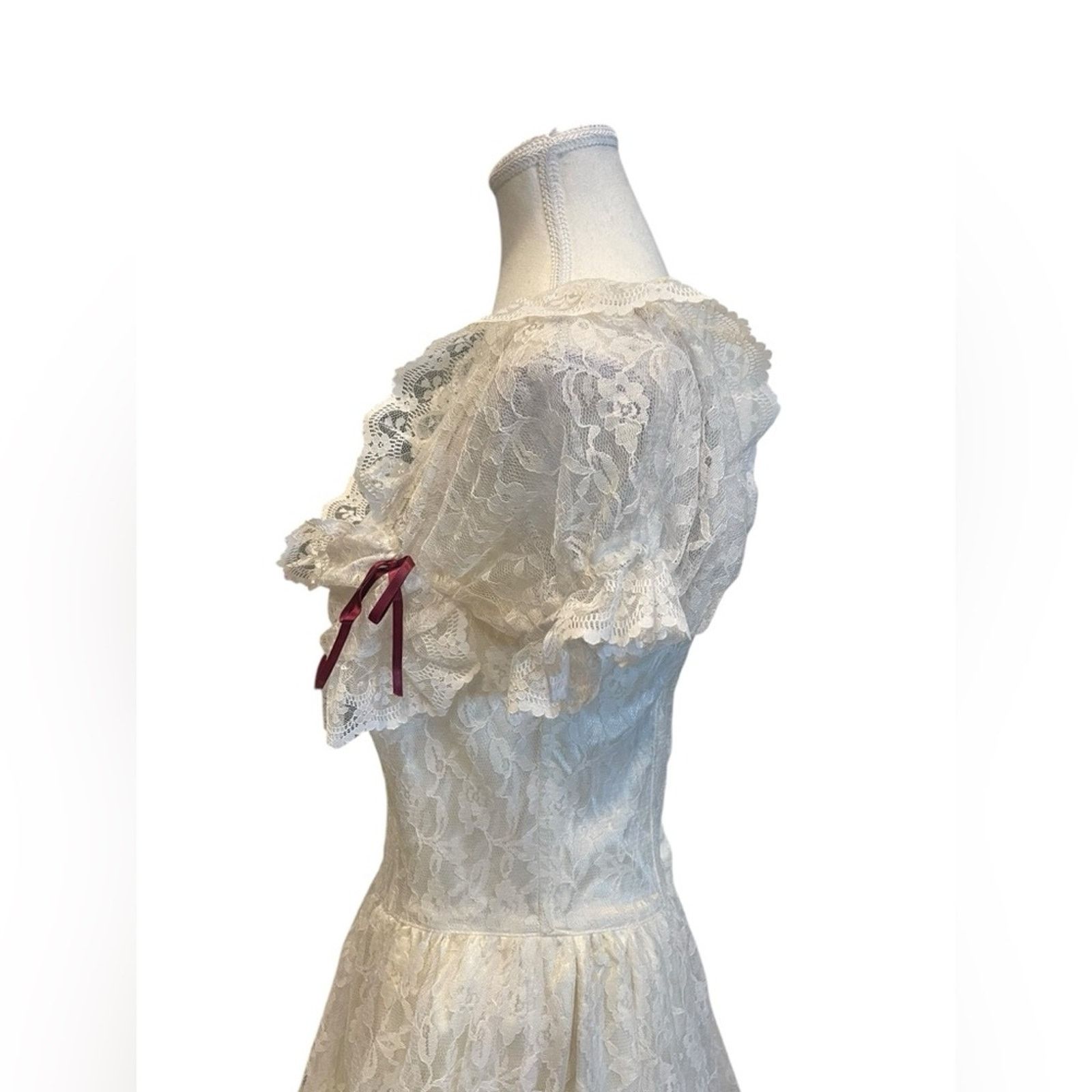 Other Gunne Sax Vtg ivory White Lace Maxi Dress Sz:11 Size ONE SIZE - 5 Thumbnail