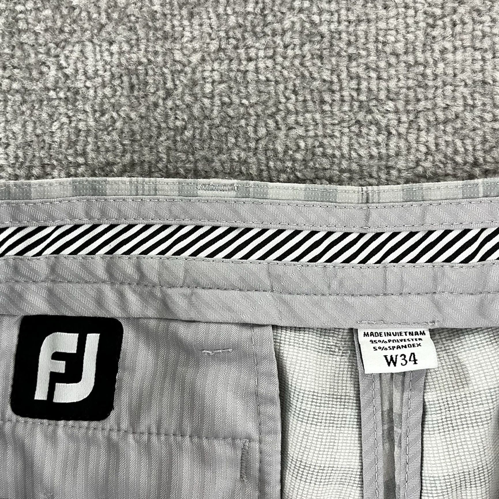 Footjoy FootJoy Mens Shorts 34 Gray Plaid Golf Stretch Performance Chino 9in Inseam 5-Pocket Brand Logo Breathable Casual Sports Mens Size US 34 / EU 50 - 3 Thumbnail