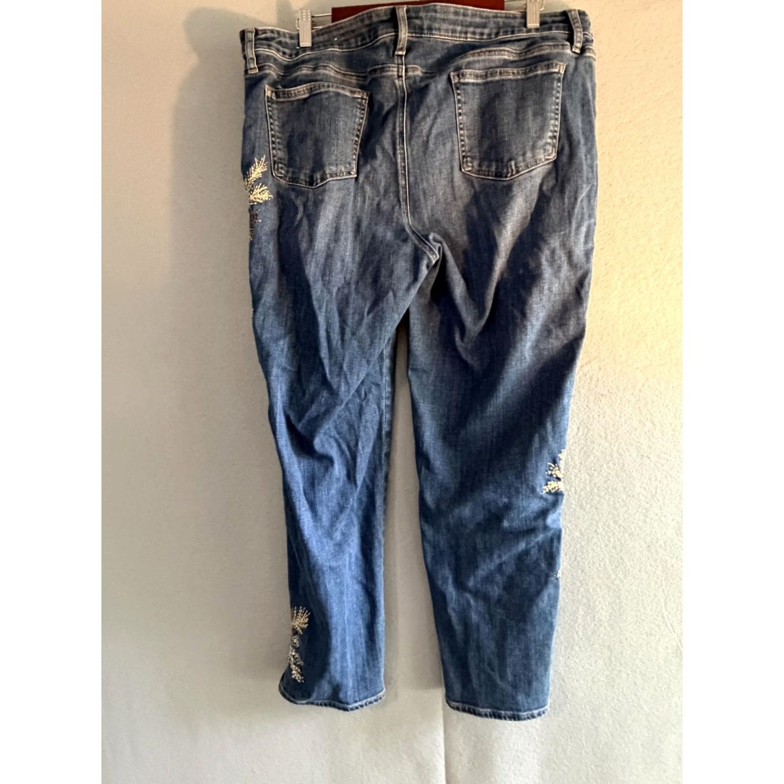 Vintage Chico's Jeans Womens 16R Blue Boyfriend Embroidered Floral Size 38" / US 16 / IT 52 - 2 Thumbnail